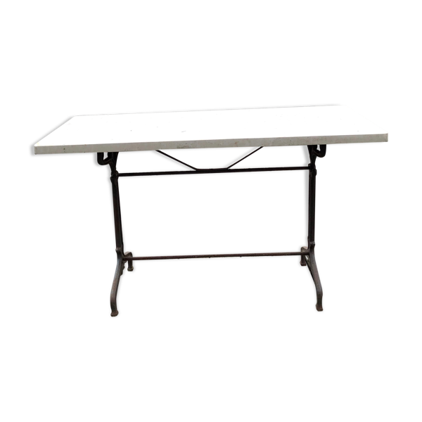 Table bistrot