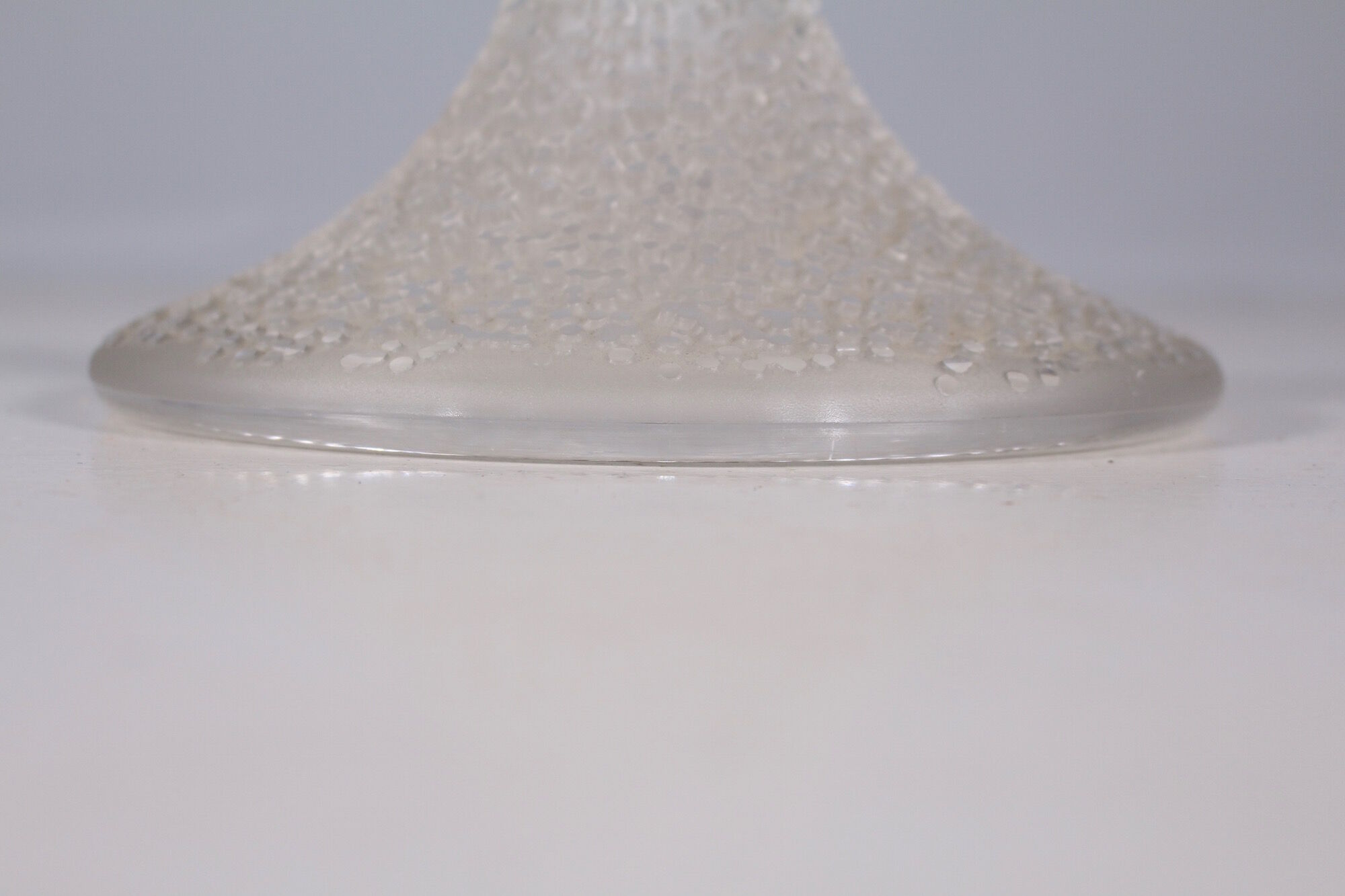 Frosted glass lamp and wild silk