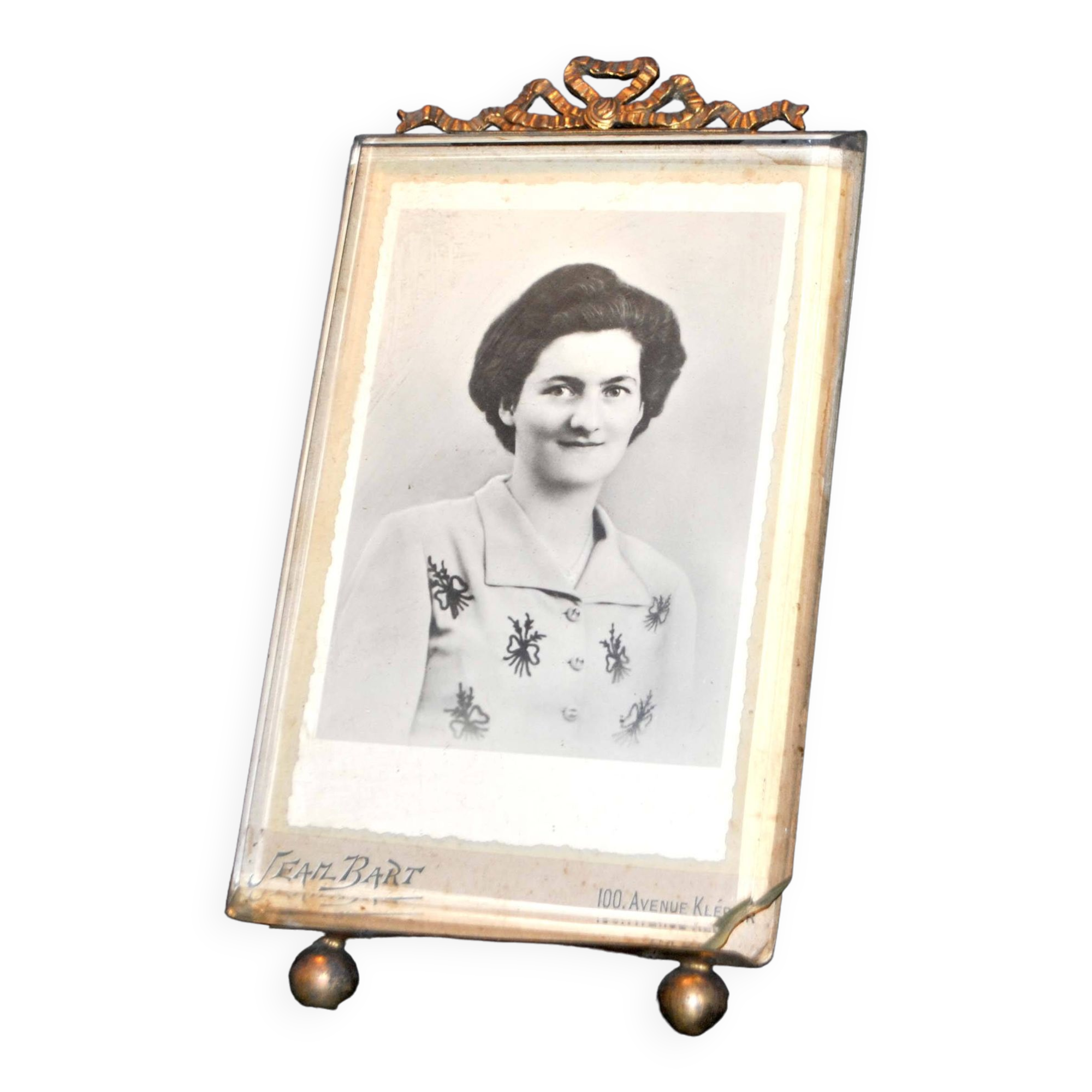 Old photo frame RIBBON KNOT brass and beveled glass 20.5x11