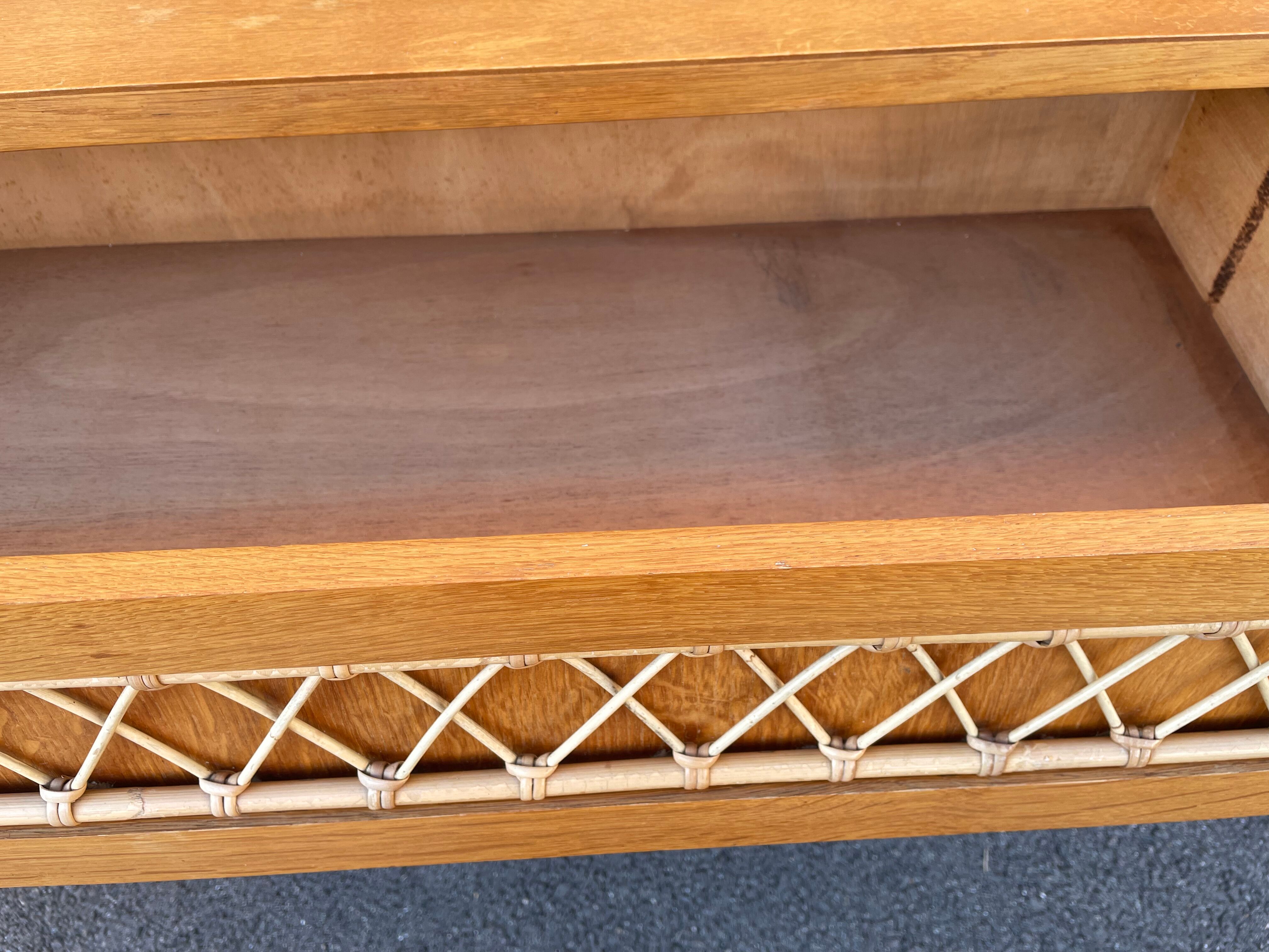 Commode bois et rotin