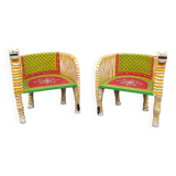 Paire de fauteuils en bois apparence "tigre"