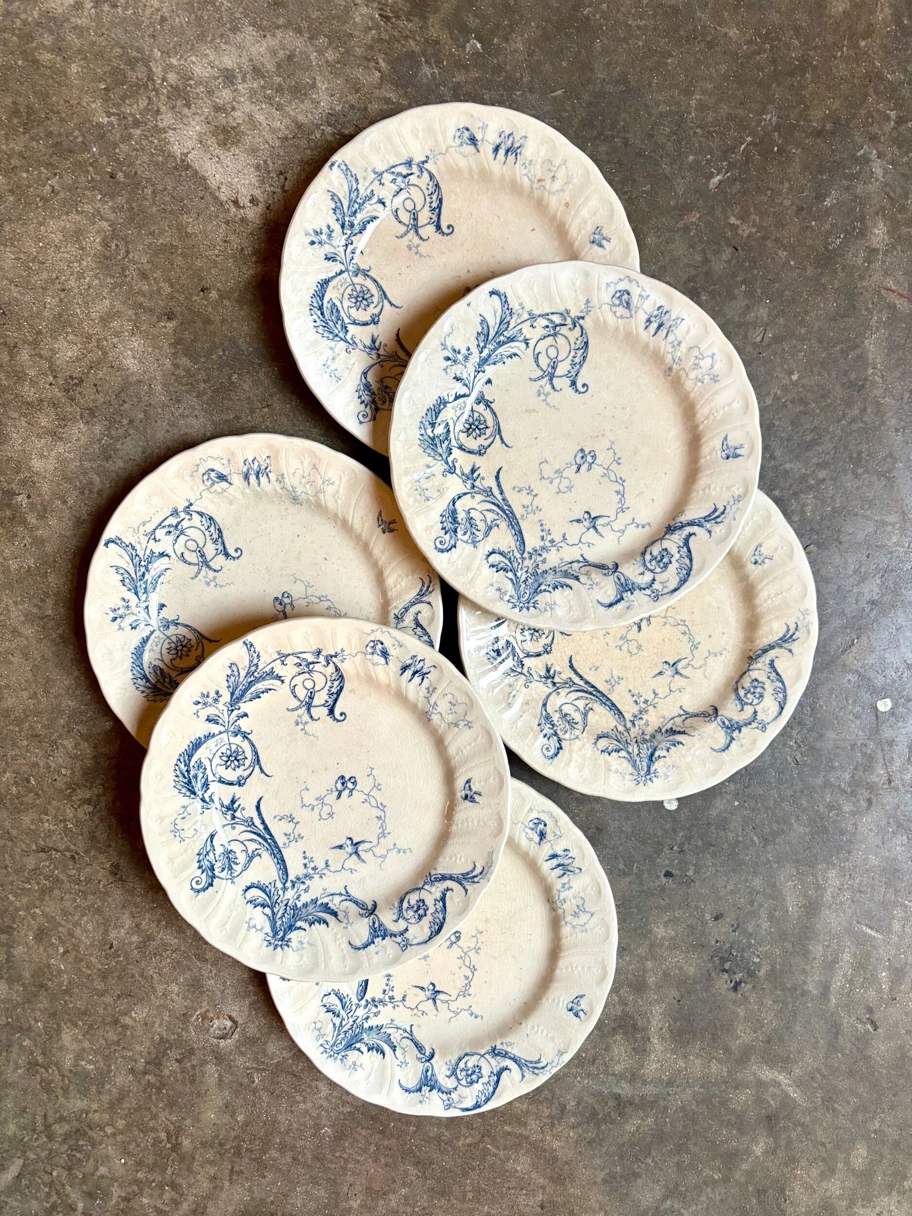 6 Gien ironstone dinner plates, "Rinceaux" service no. 2