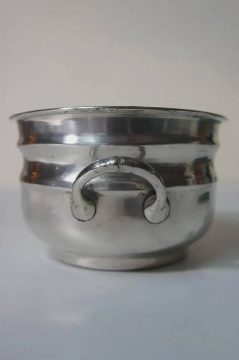 Silver-plated metal cup with diamond stamp "SIS" - 20th century