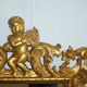 Imposant Miroir, bois sculpté doré, à décor de Putto