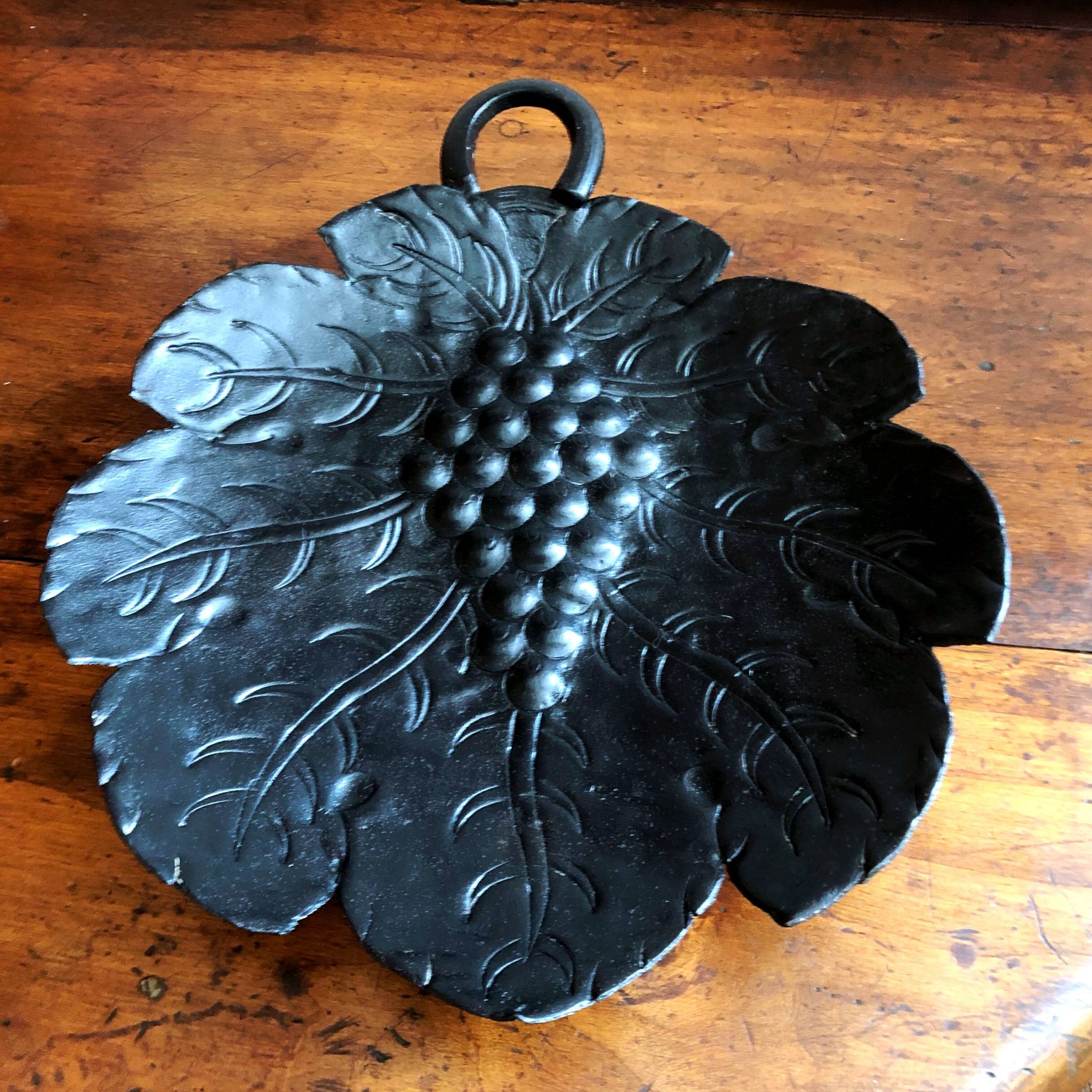 Artisanal embossed metal tripod dish