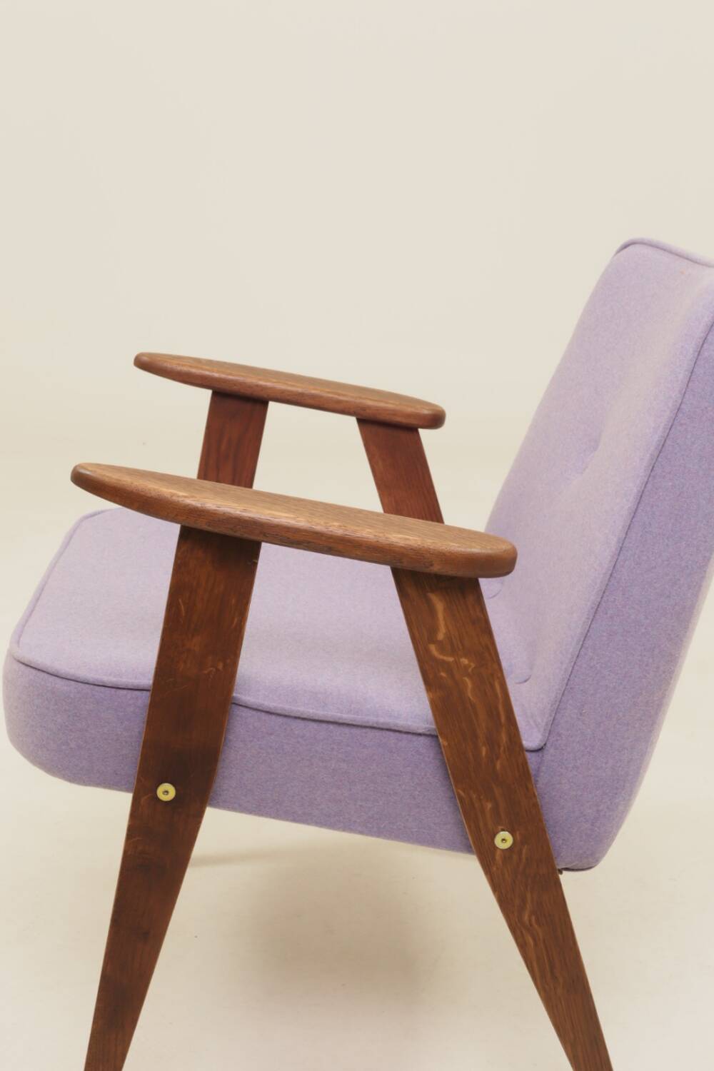 Mid-century modern armchair, oak wood, natural wool.