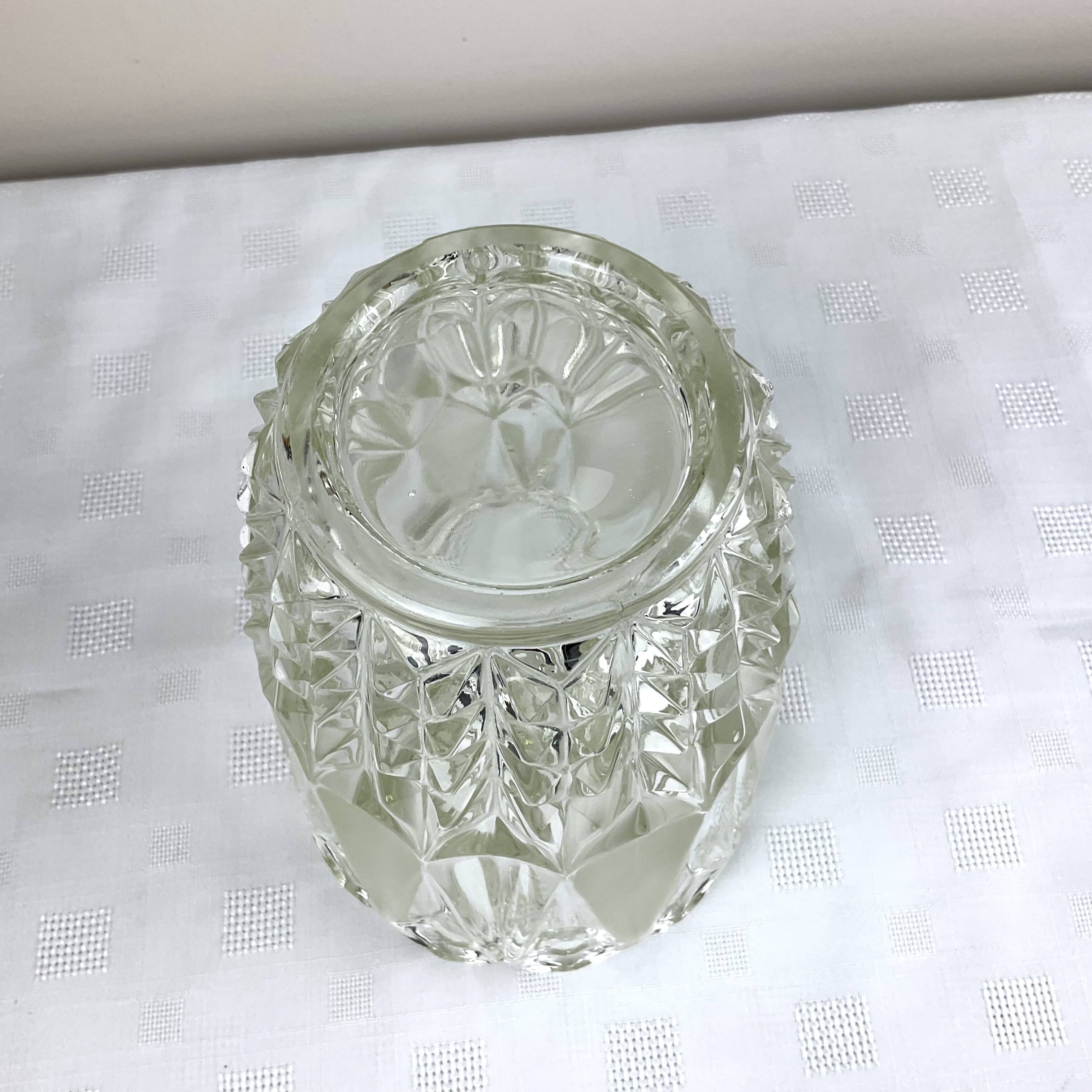 Solid crystal vase - Retro/vintage