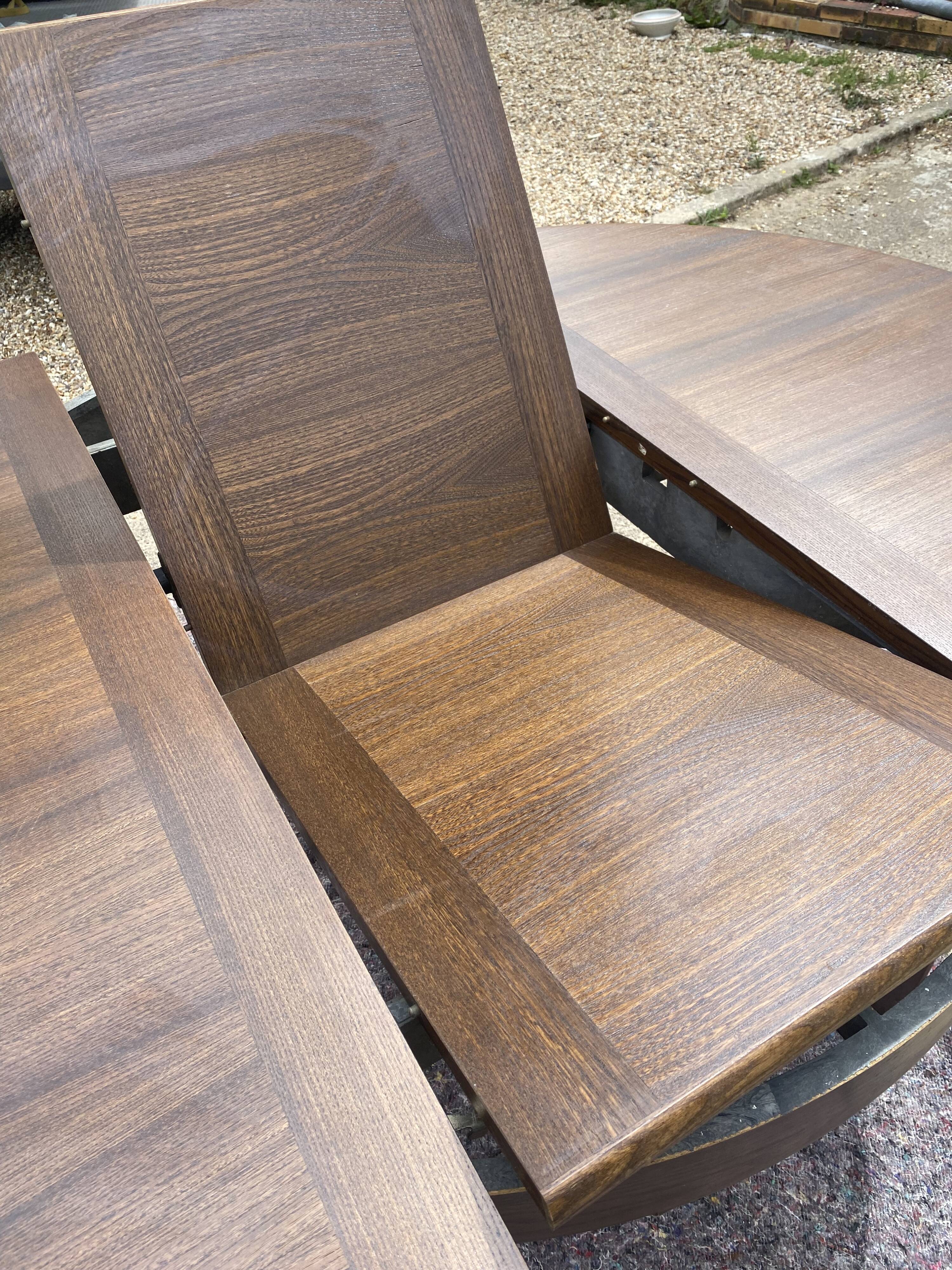 Vintage extendable dining table