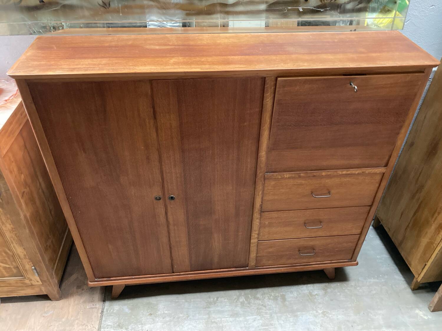 Vintage 60s sideboard