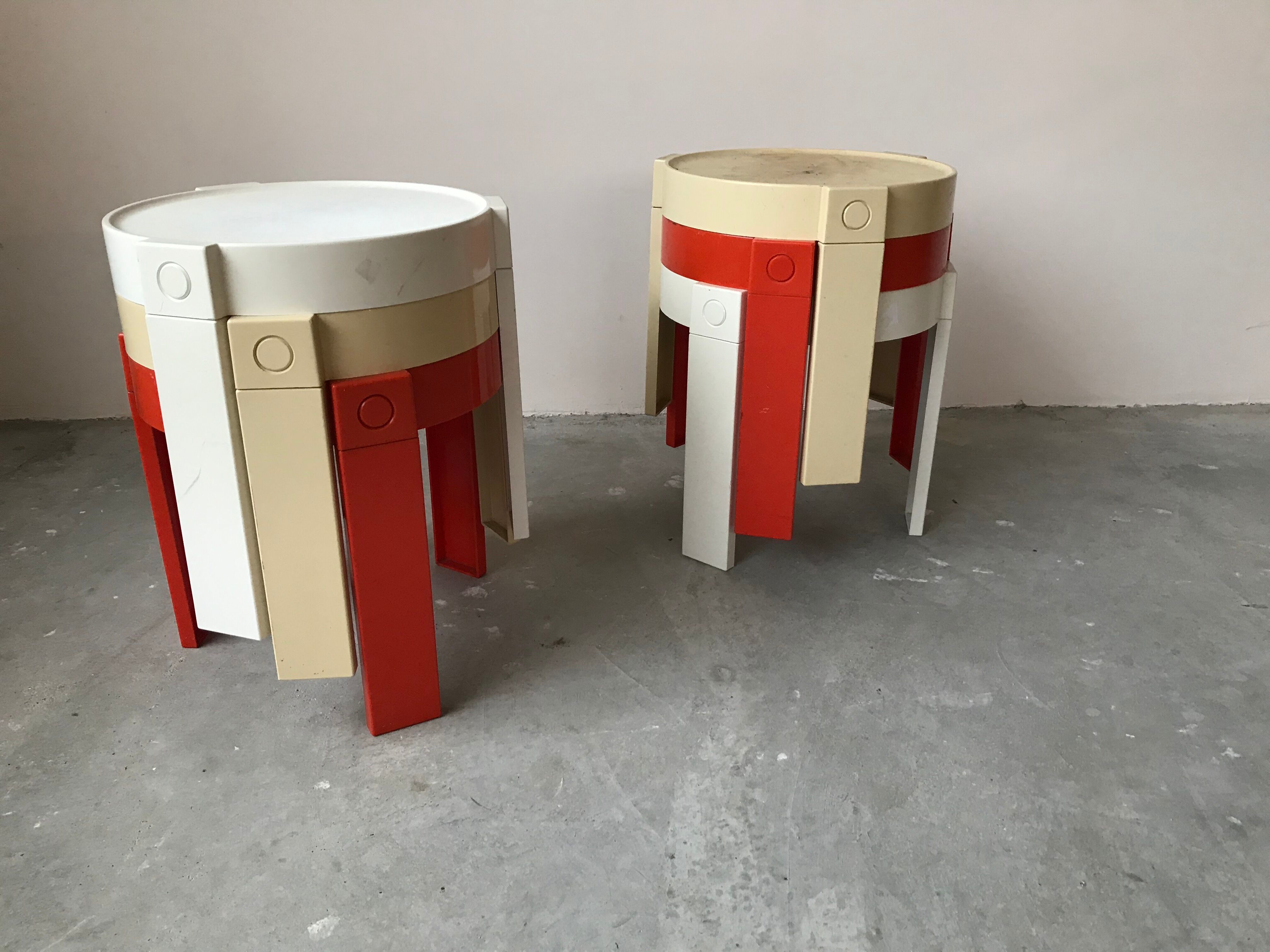 Suite of 3 stackable gigognes tables, made in holland, 1970