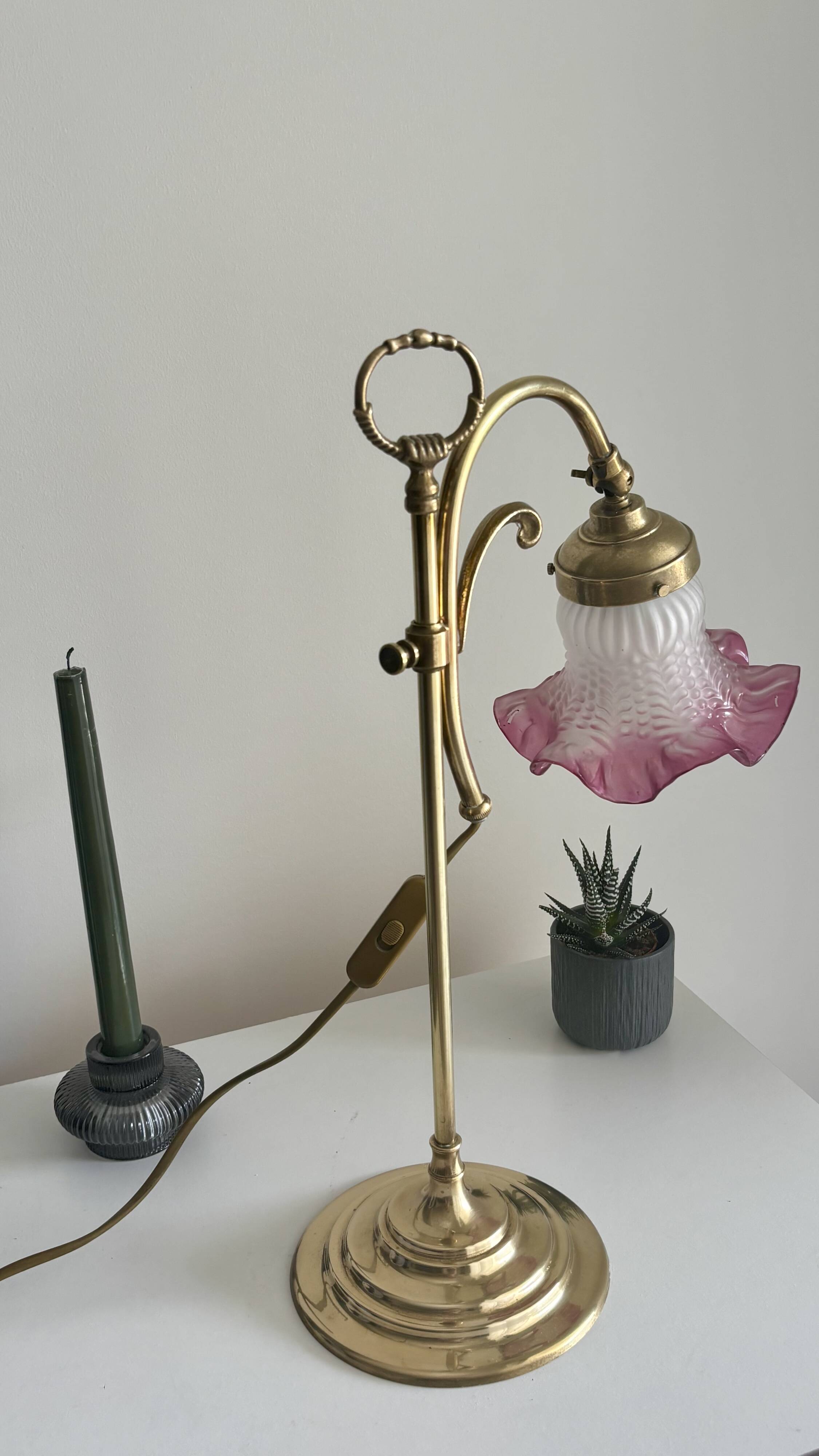 Art Nouveau style lamp in gilded brass and pink opaline tulip