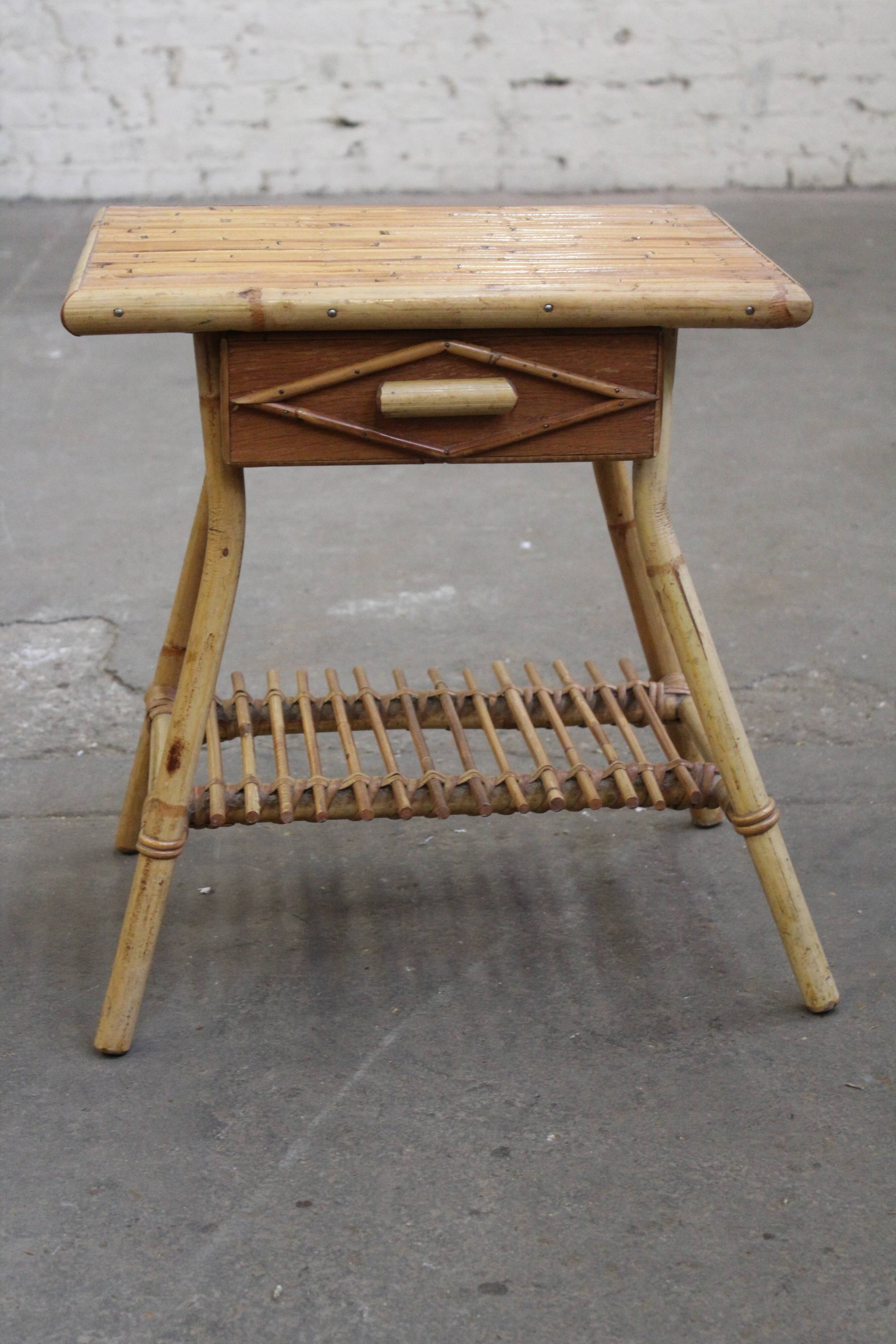 Chevet vintage enfant en rotin