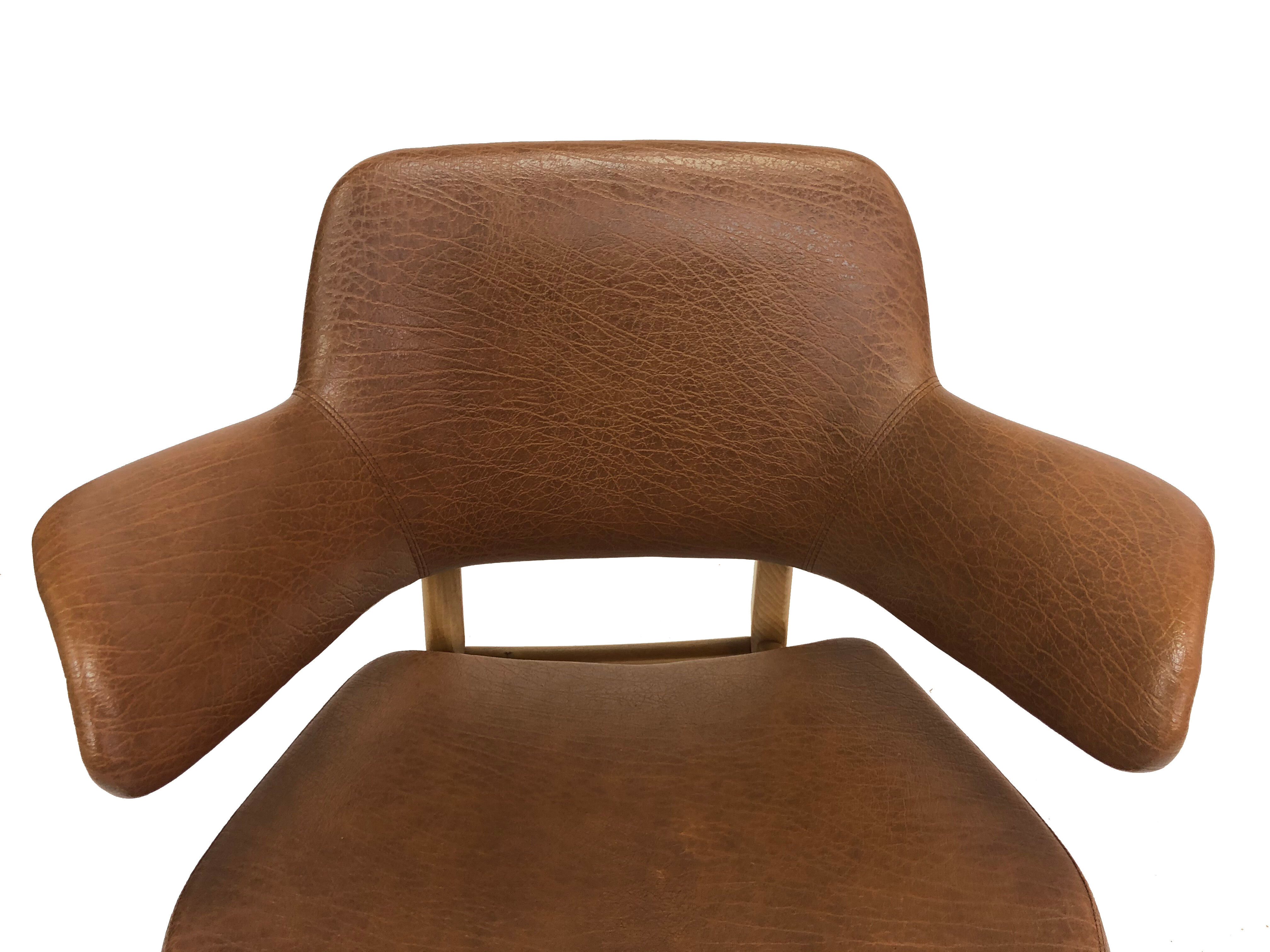 Small vintage penguin chair Louis van Teeffelen WeBe