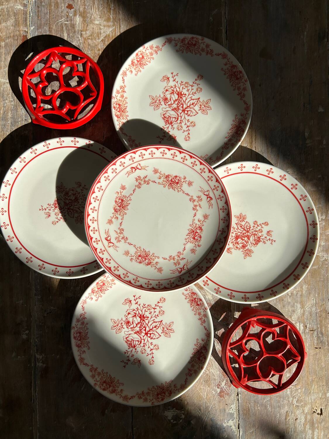 Royal Boch Vintage Dessert Plates