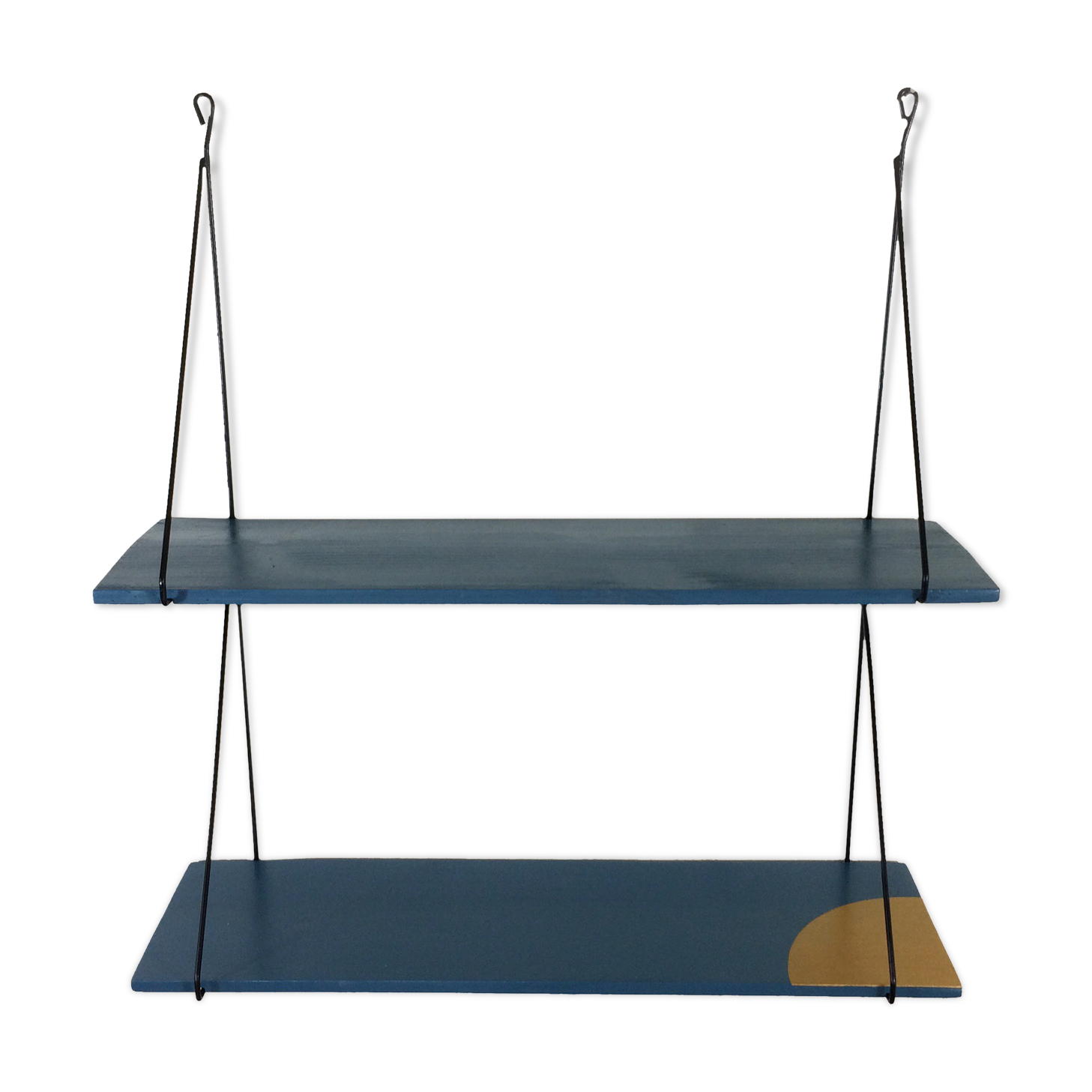 Shard string and gold