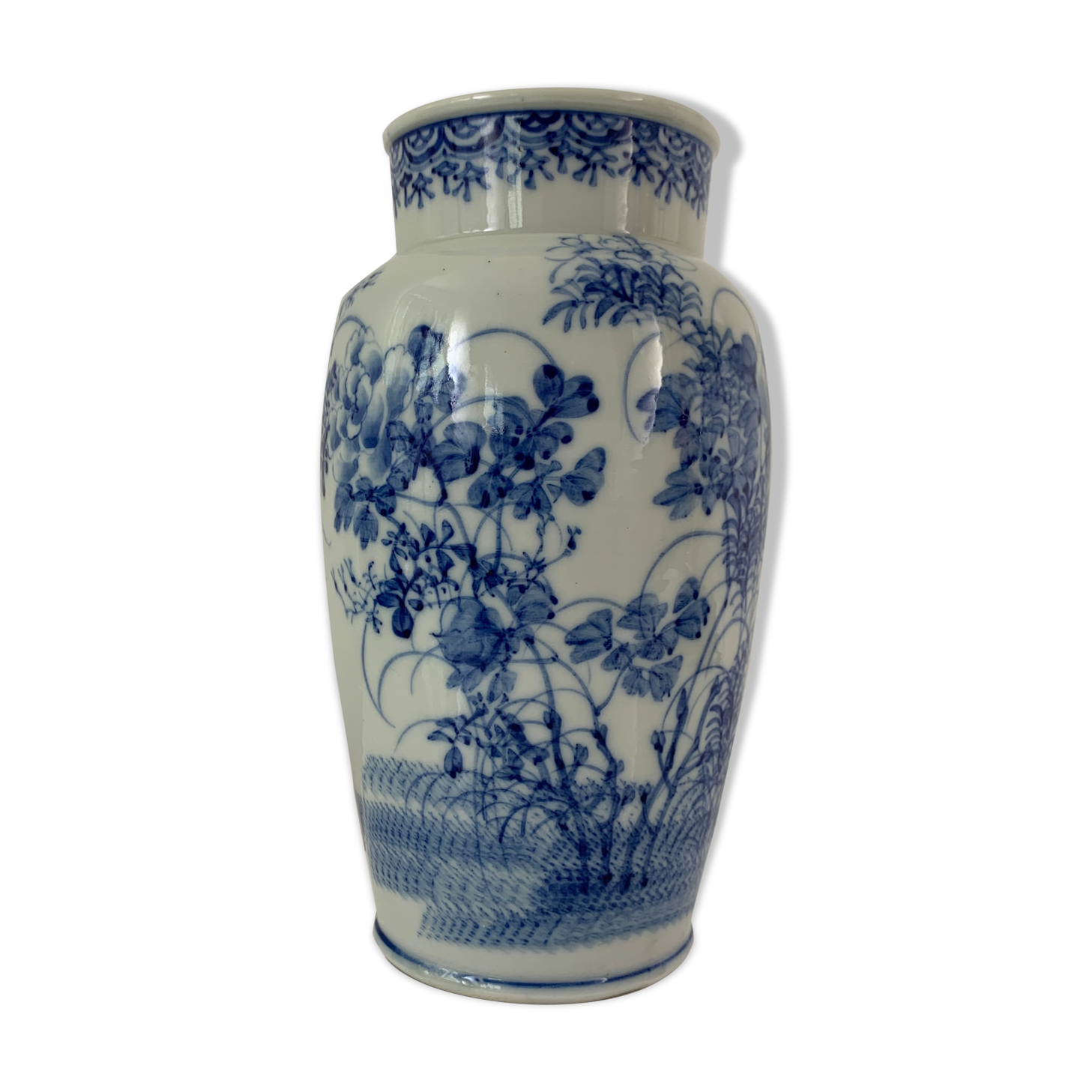 Porcelain vase White blue nineteenth Japan Meiji