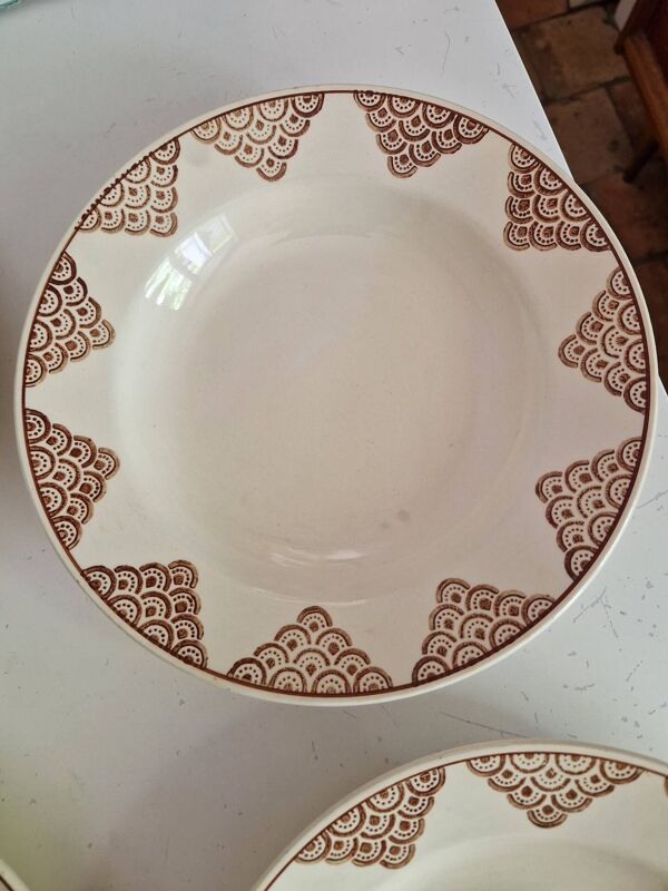 Lot De 12 Assiettes Creuses Saint Amand Modele 4054