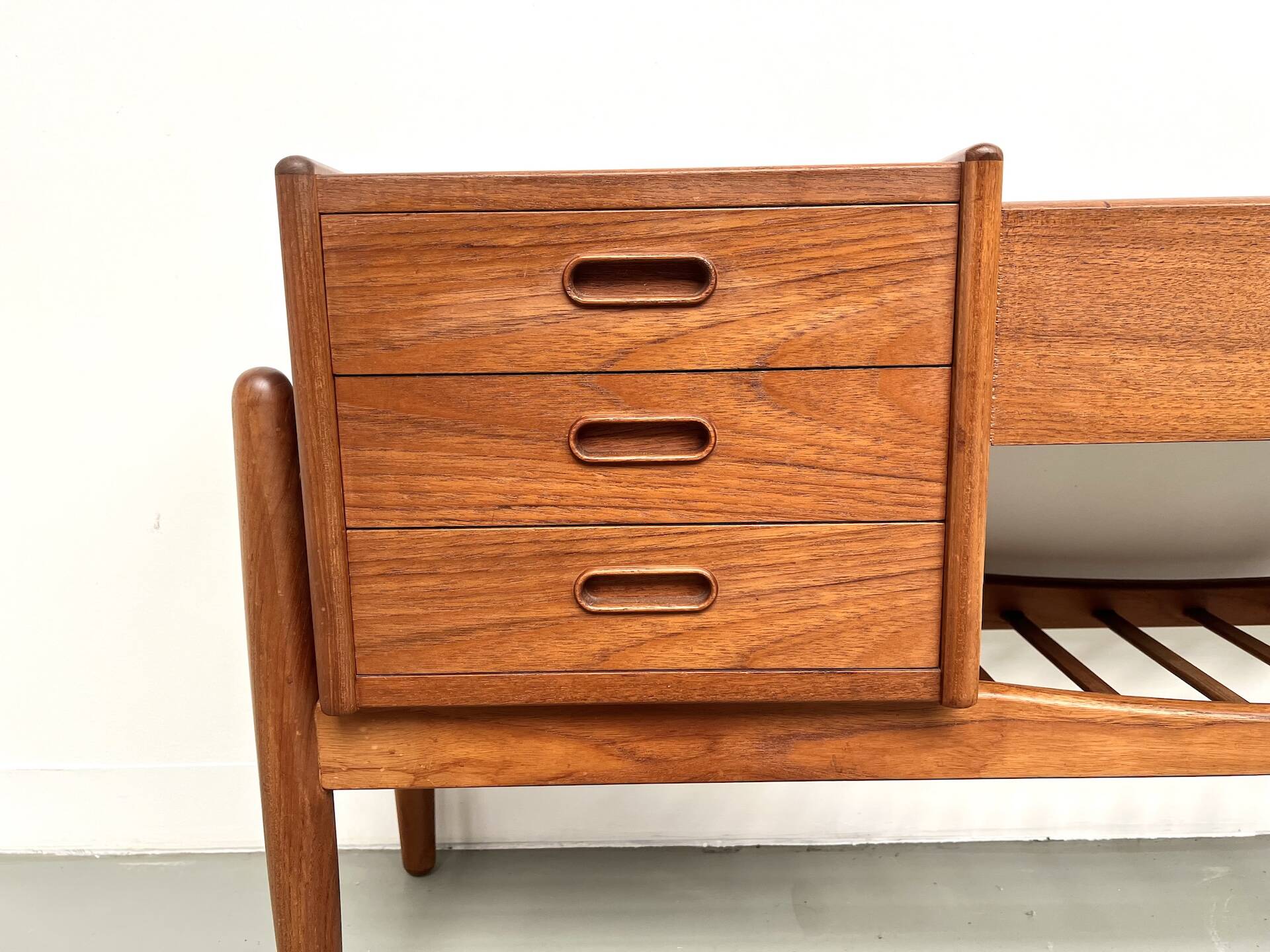 Arne Wahl Iversen teak planter