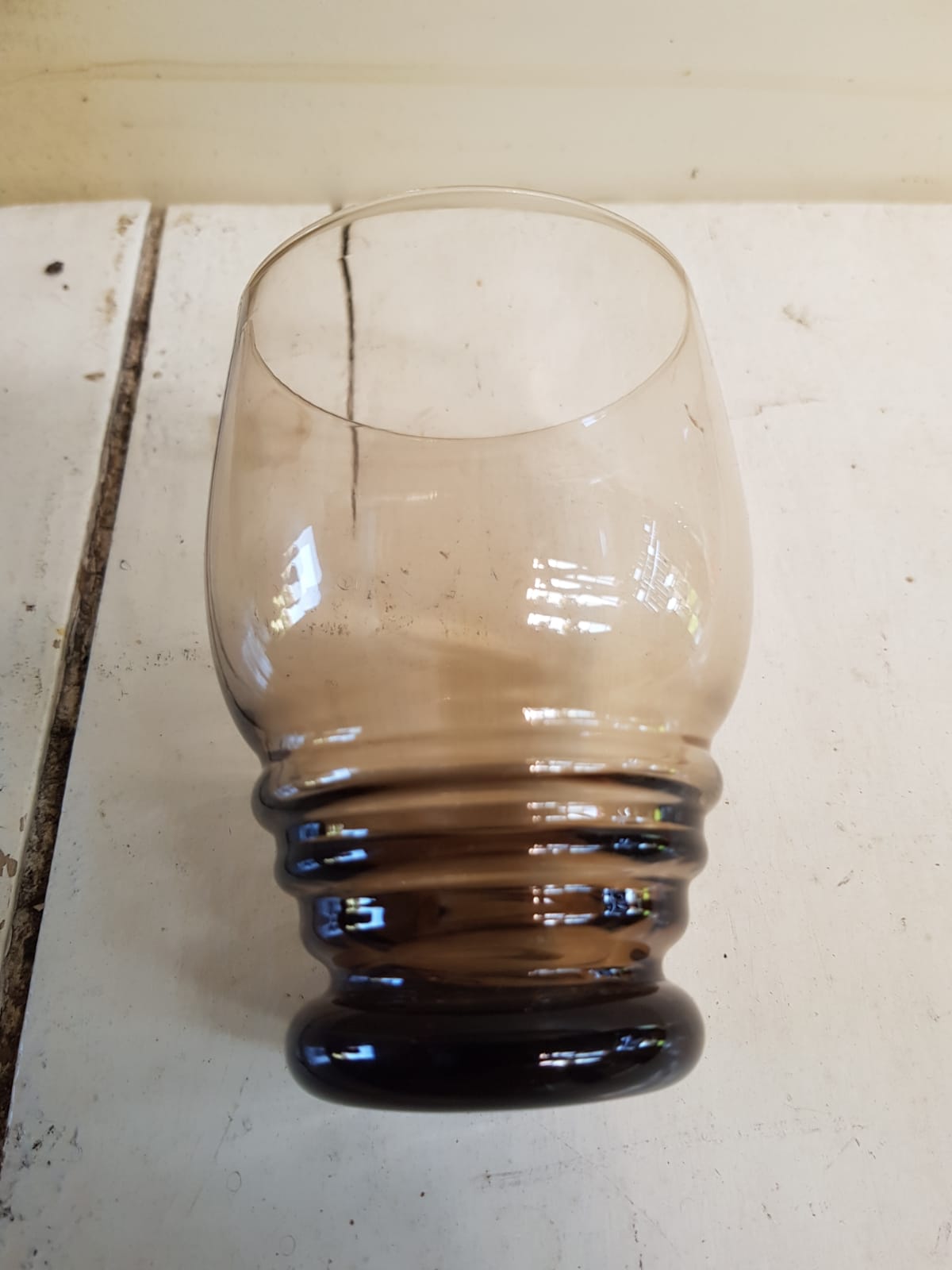 Old deco carafe art service & 12 smoked glass glasses vintage table art