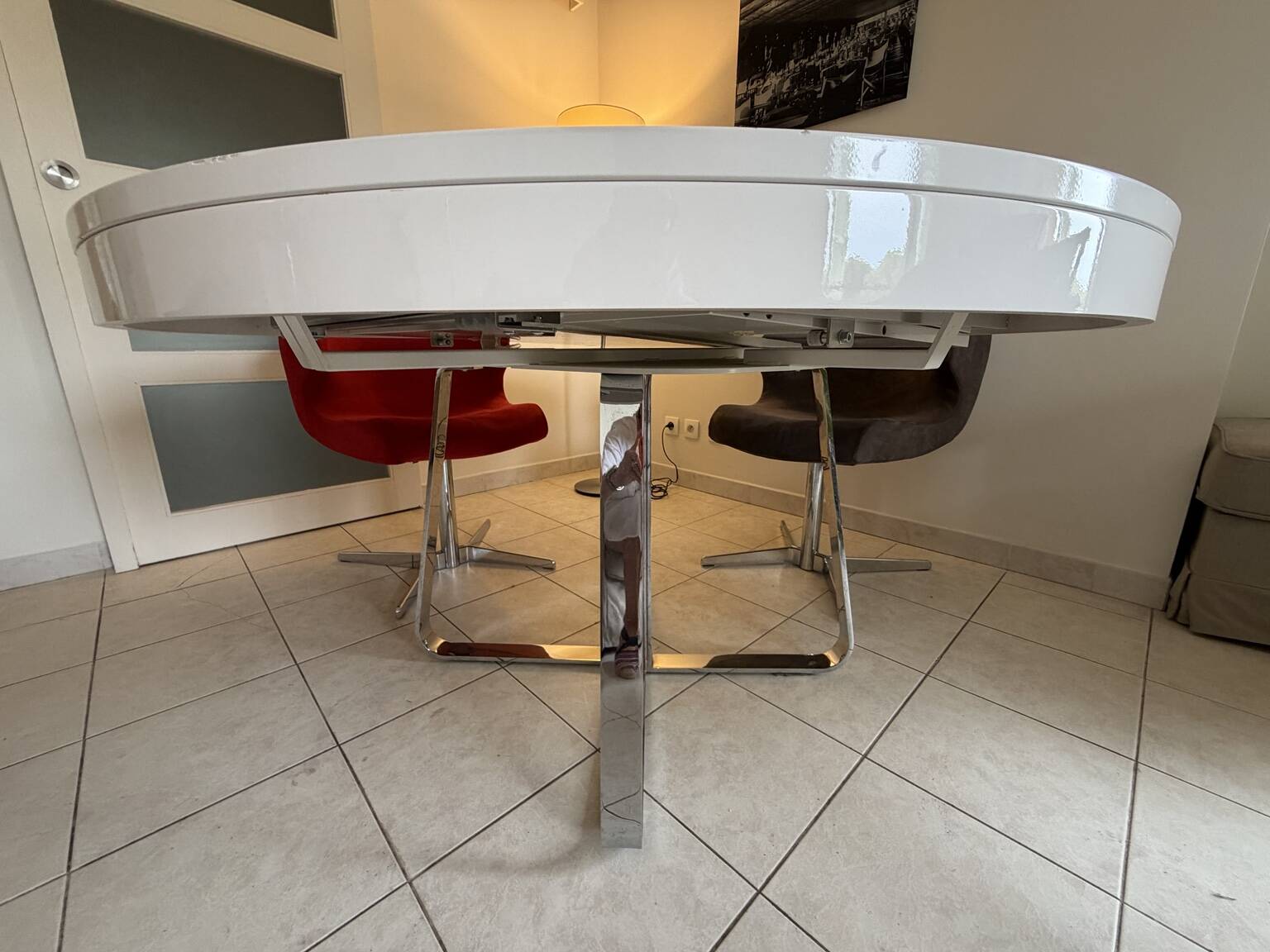 Ligne Roset AVA Ø130 extendable – white lacquer – chrome base