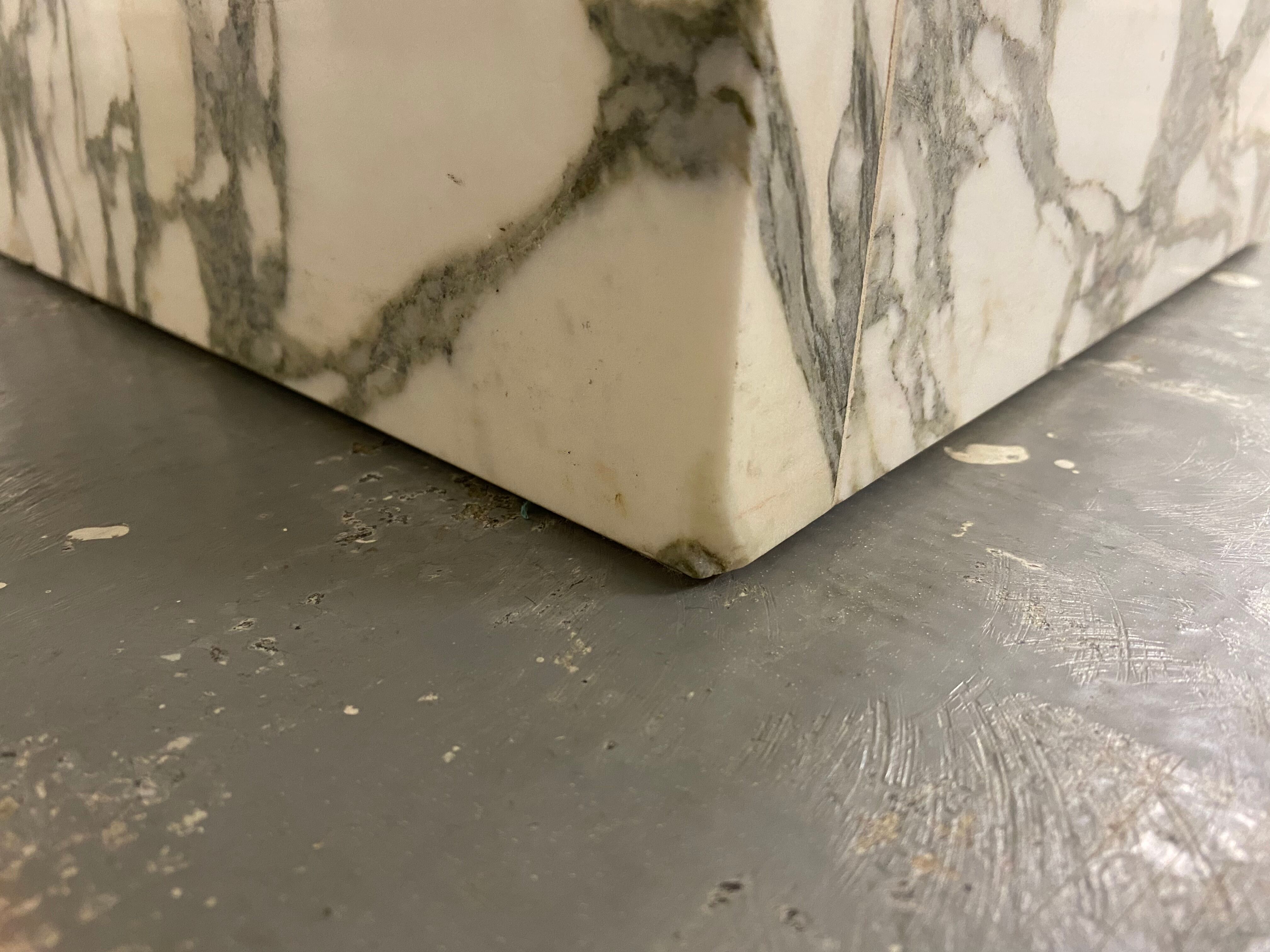 Marble coffee table Arabescato 70s