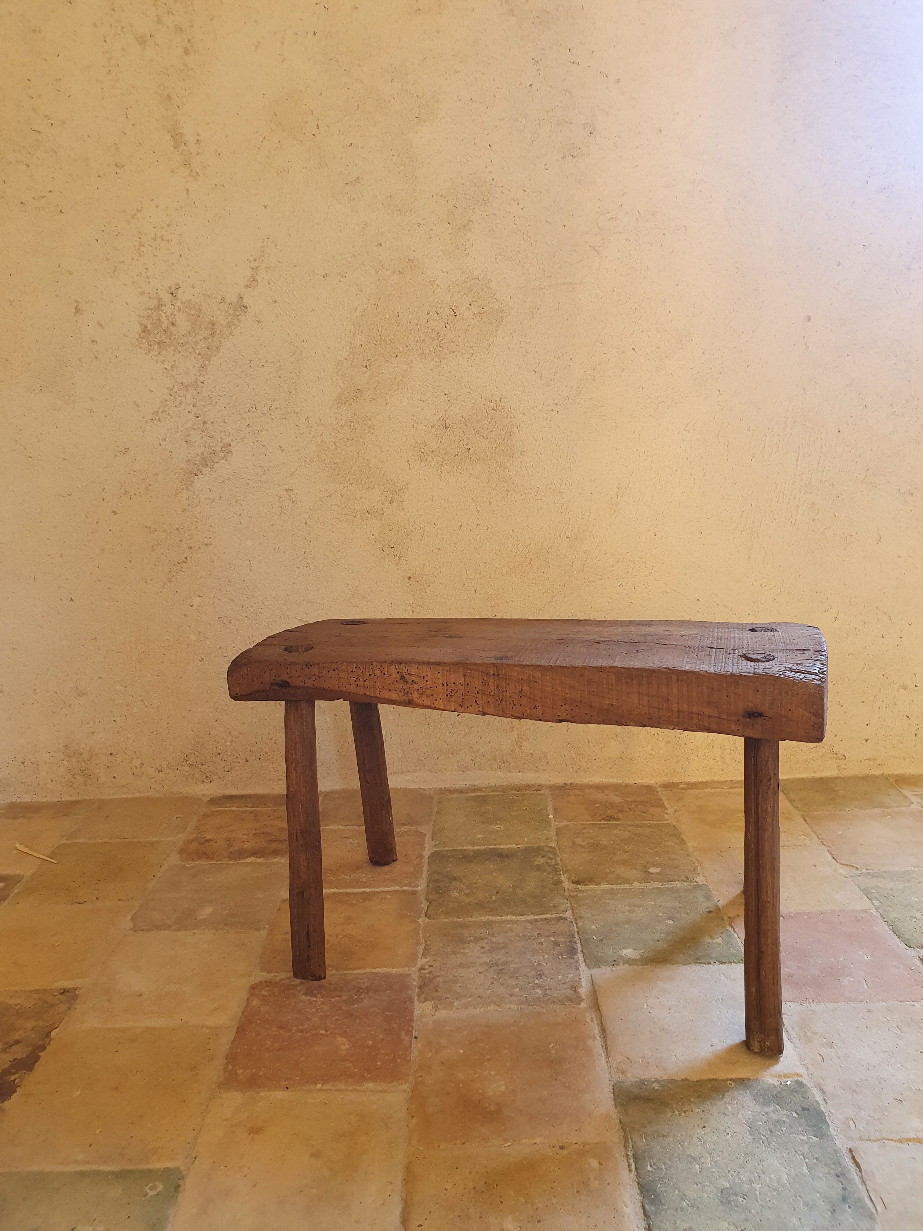 Brutalist trading bench