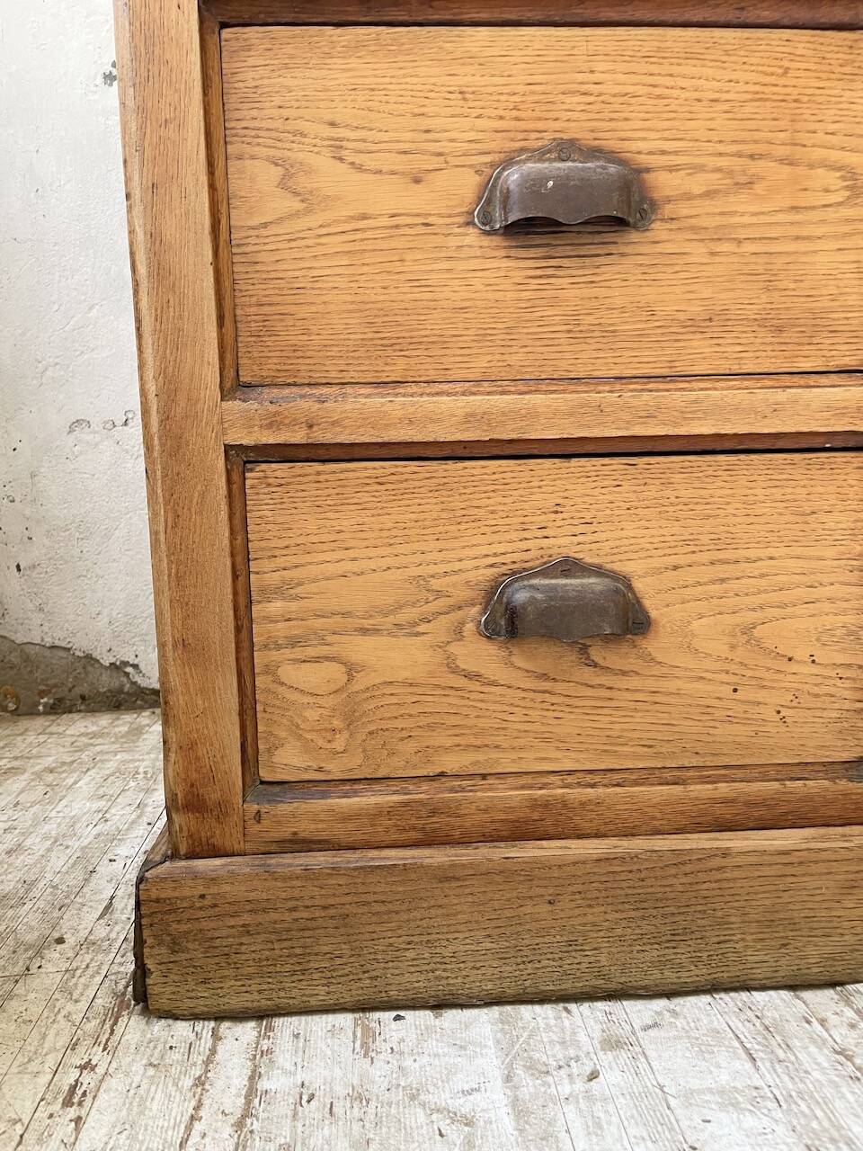 XXL solid oak counter sideboard