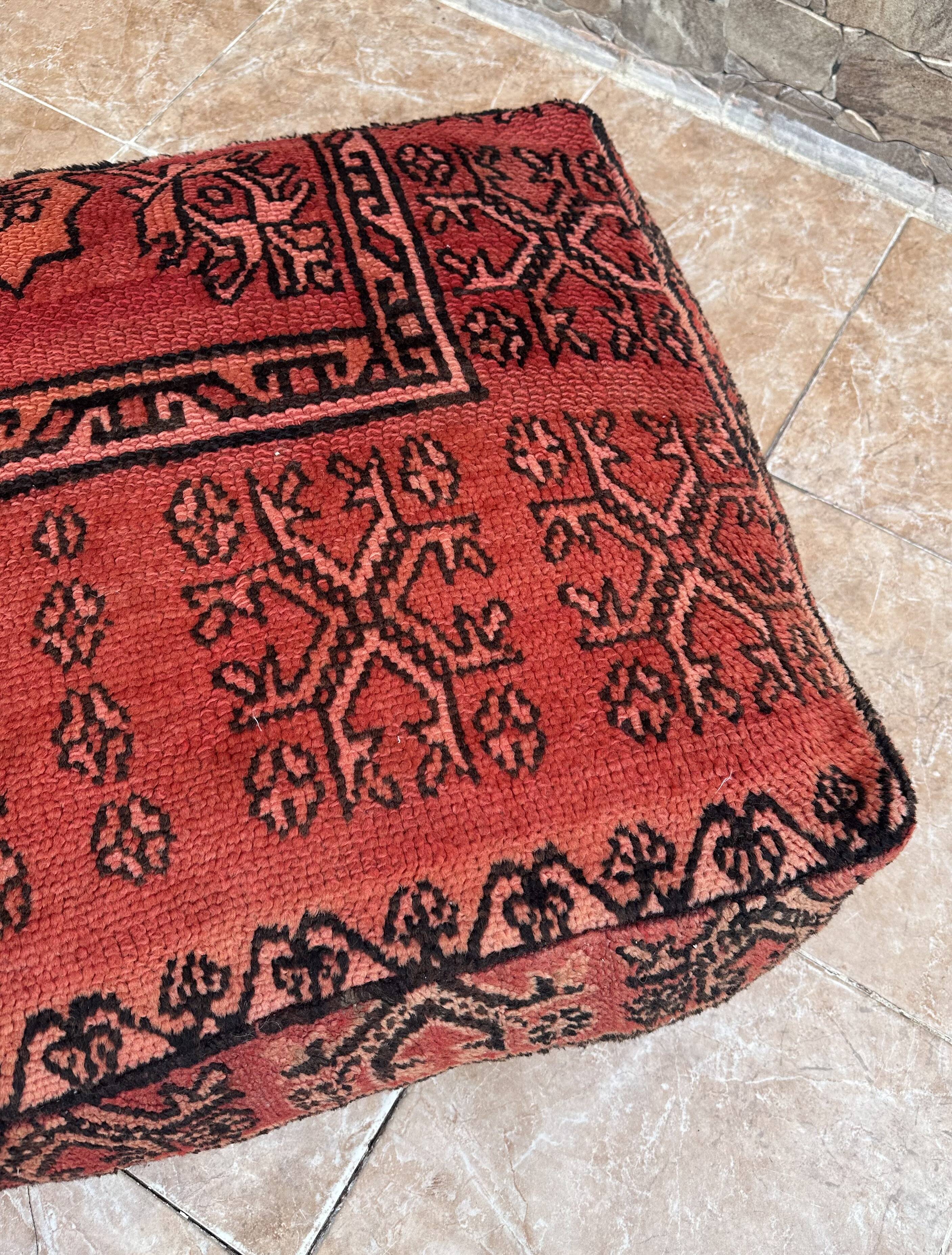 Pouf, coussin de sol Kilim berbère fait main