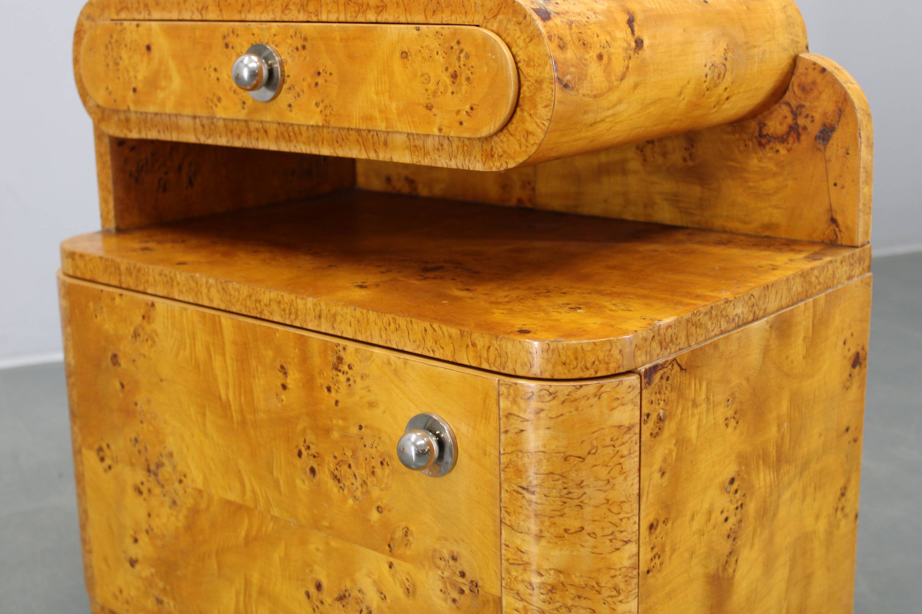 Pair of Art Deco burl wood nightstands, Czechoslovakia, 1940s