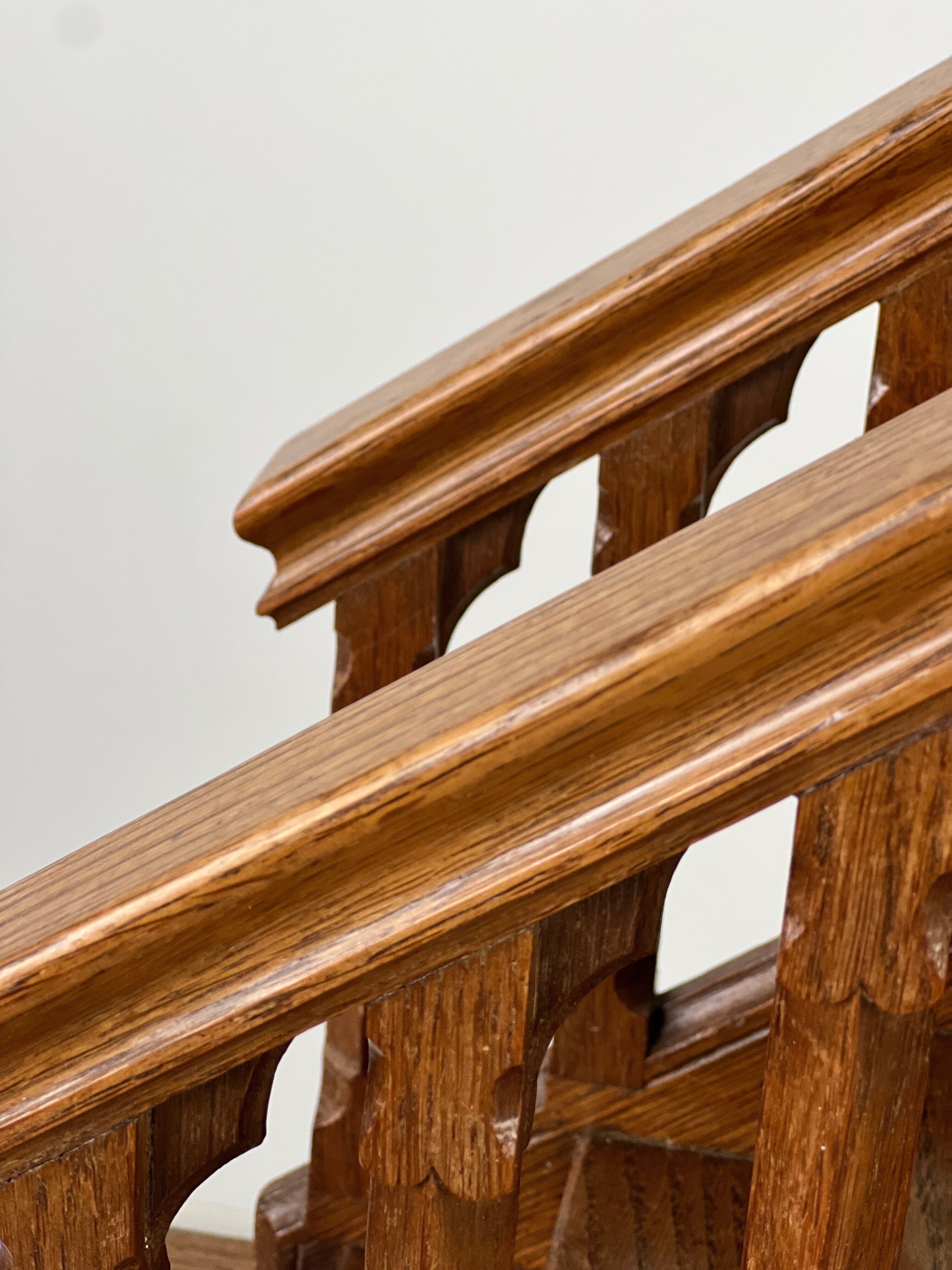 Model staircase oak antique