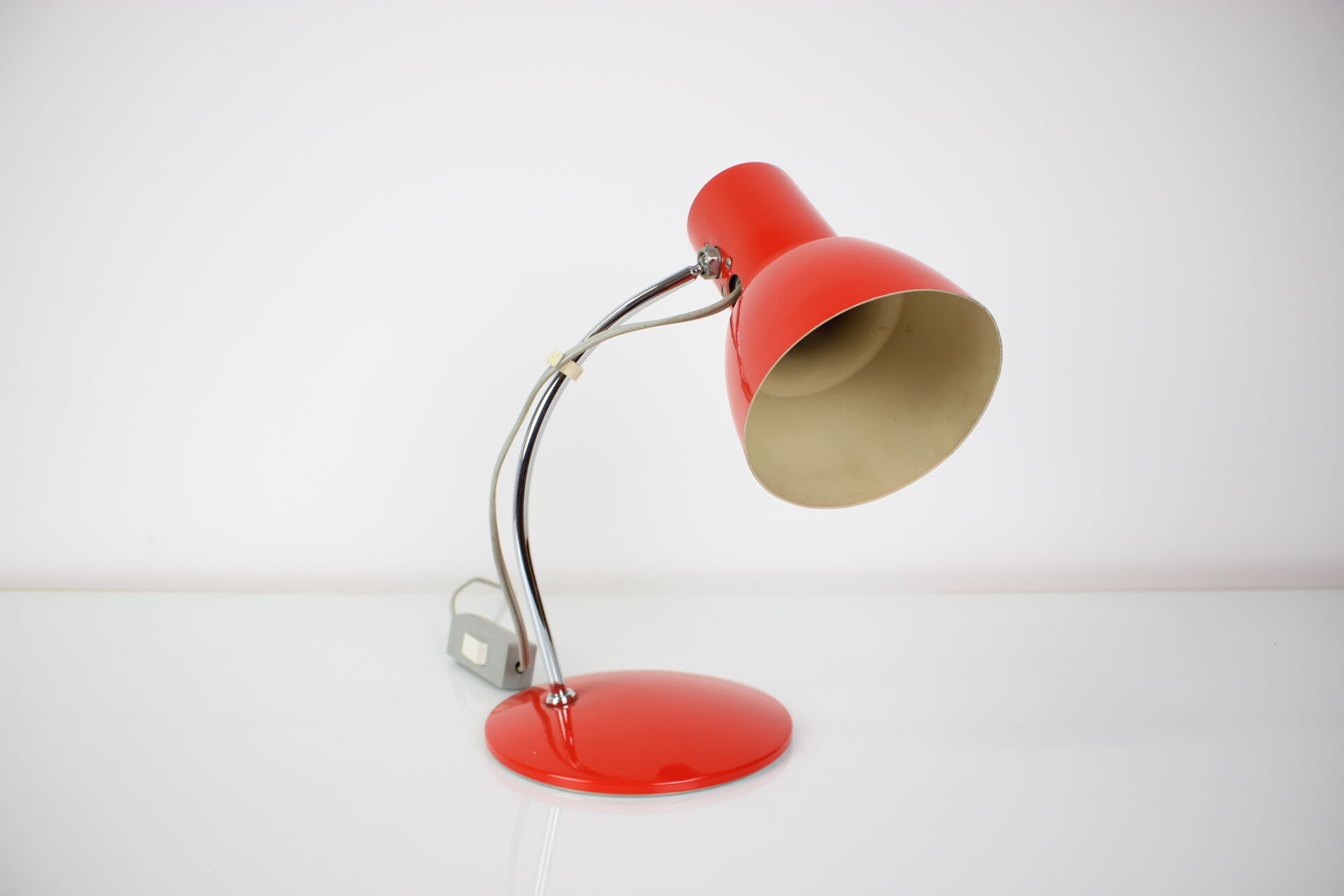 Mid-Century red table lamp / Napako, 1970's