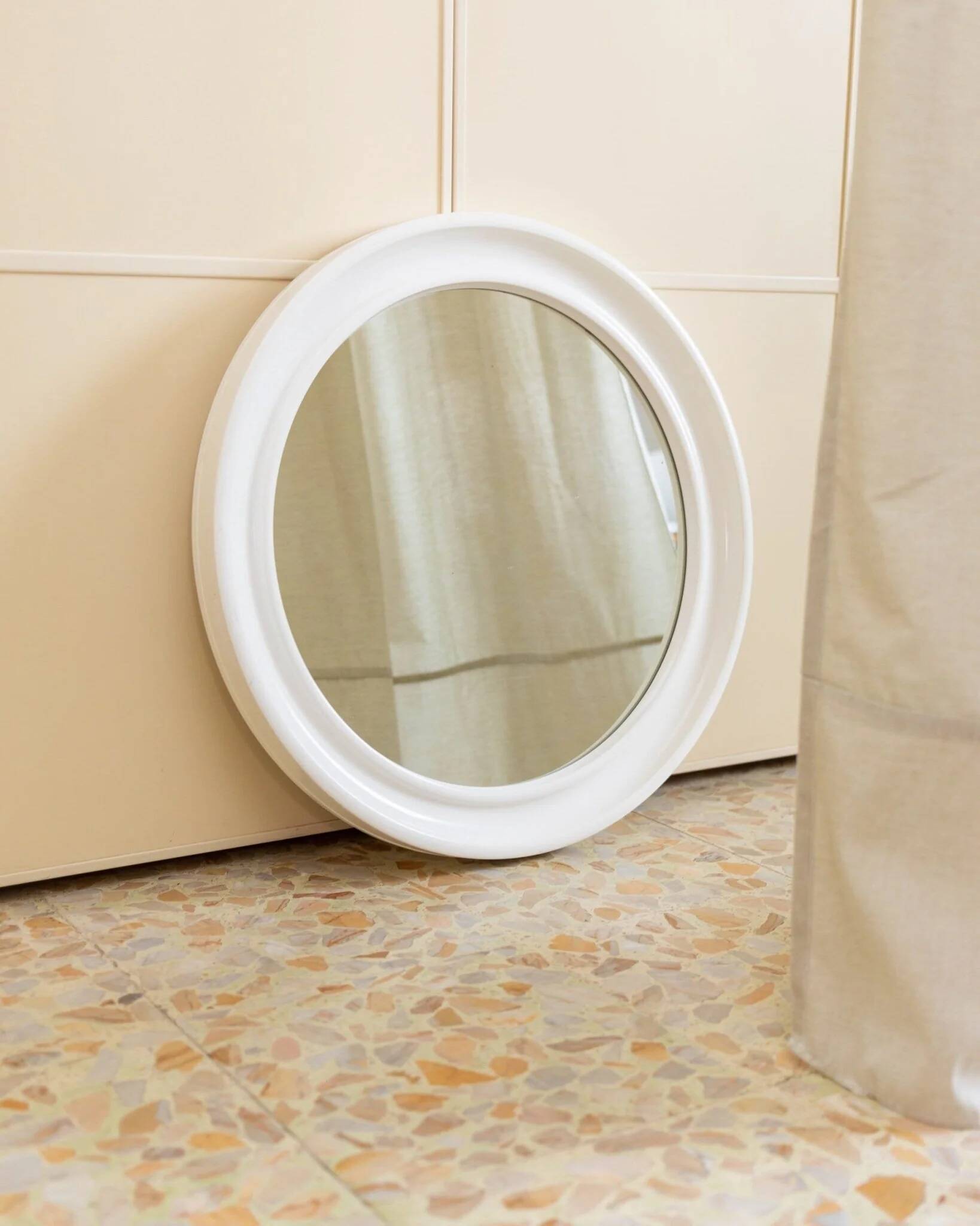 Round wall mirror by Carrara & Matta, white plastic bezel, Italian 1970s vintage