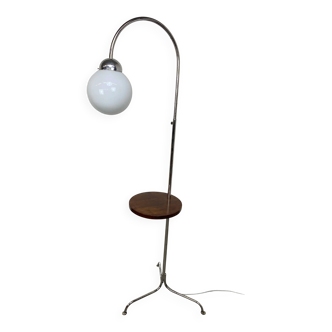 Lampe sur pied fonctionnaliste par Jindřich Halabala
