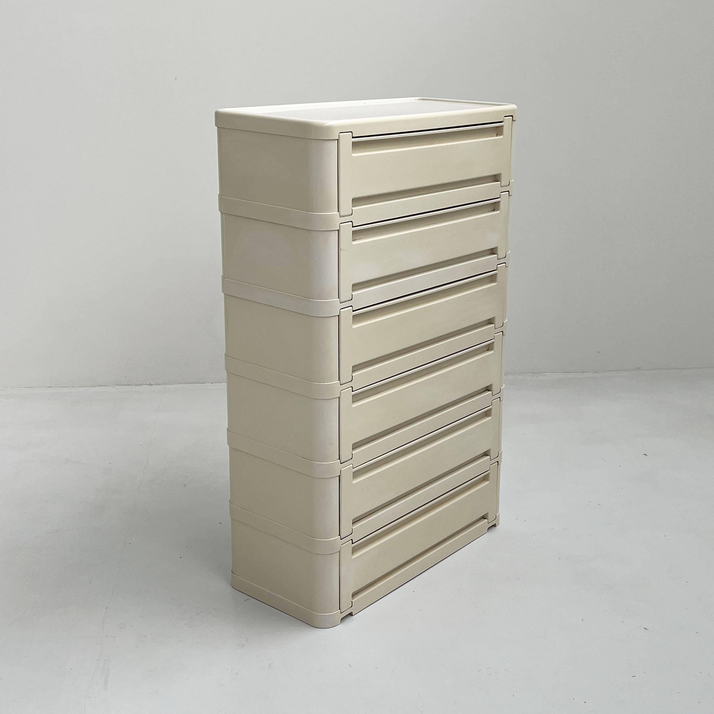 Cabinet blanc modèle “4964” par olaf von bohr pour kartell, 1970