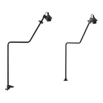 Minimalist desk lamp