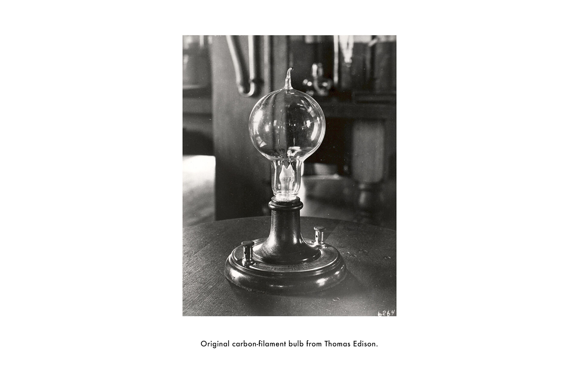 Maxi Bulb large size by Raak