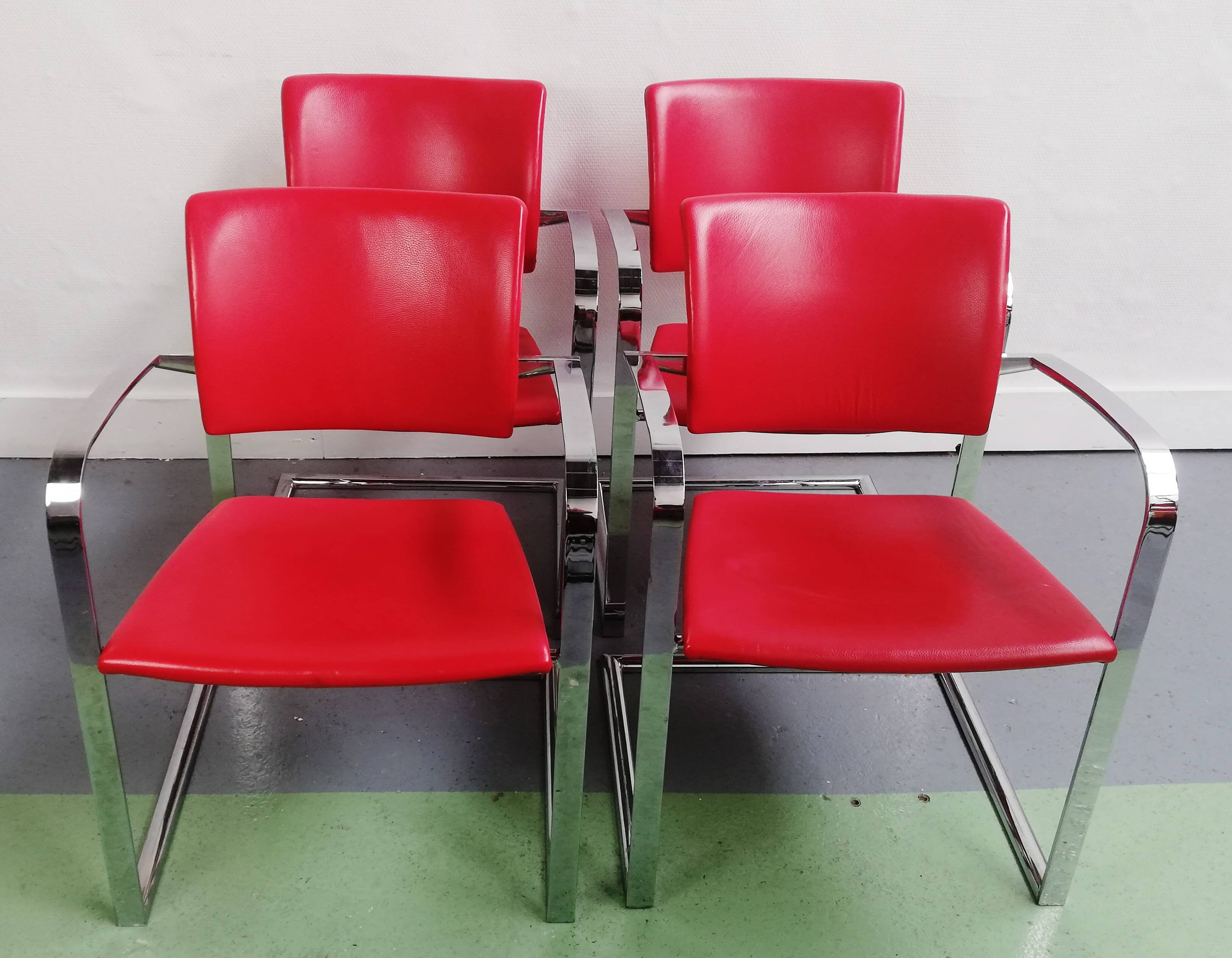 Set of 4 BCN 20 chairs, Enea