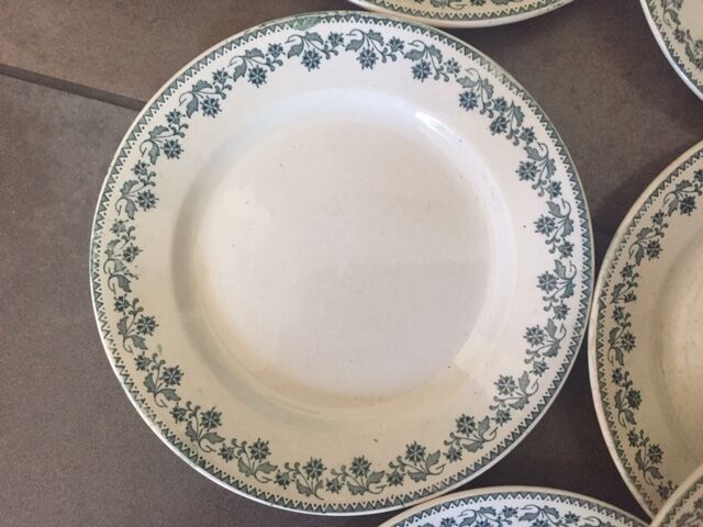 Set of 10 flat plates Moulin des Loups Hamage