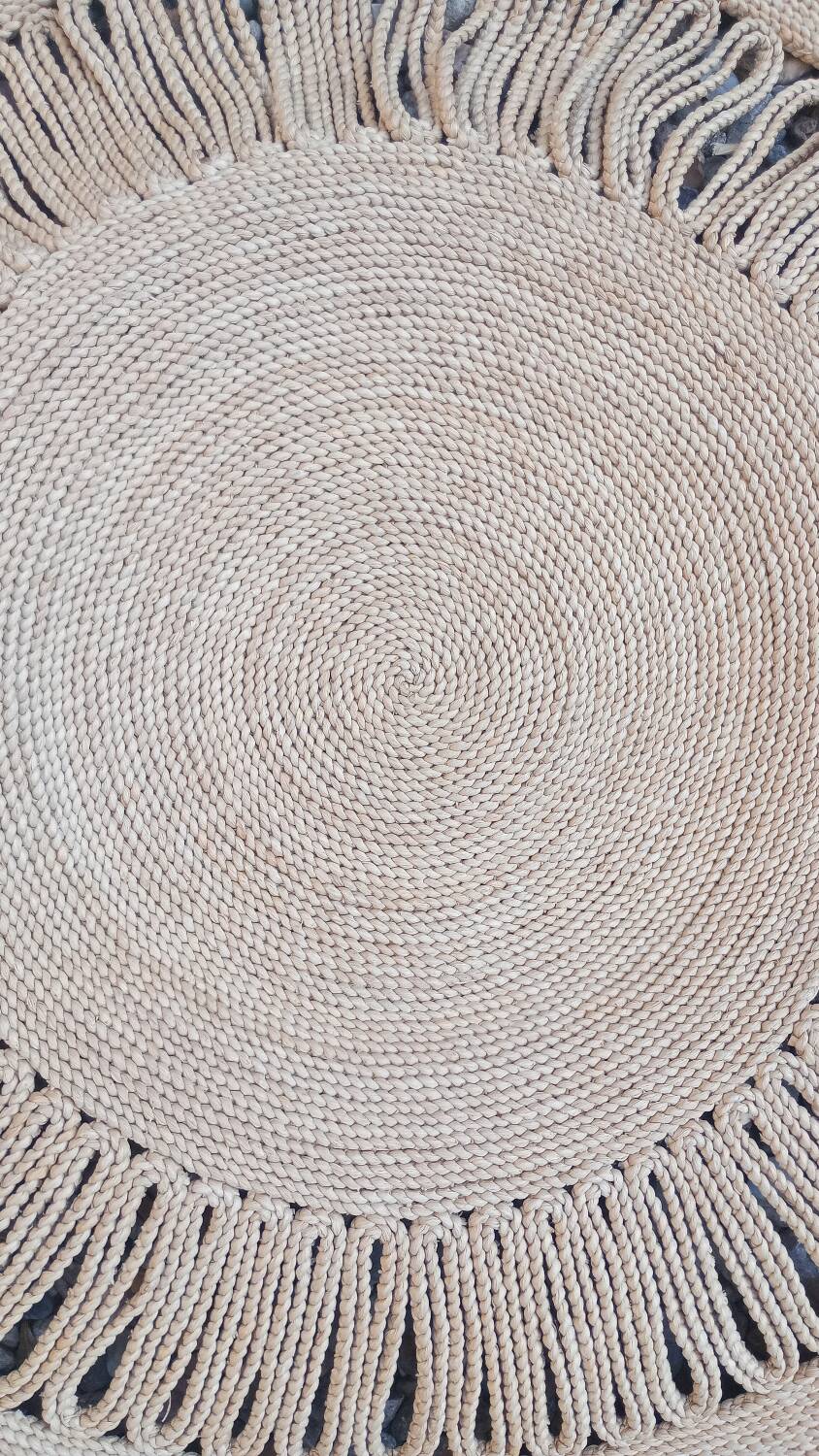 Round rug