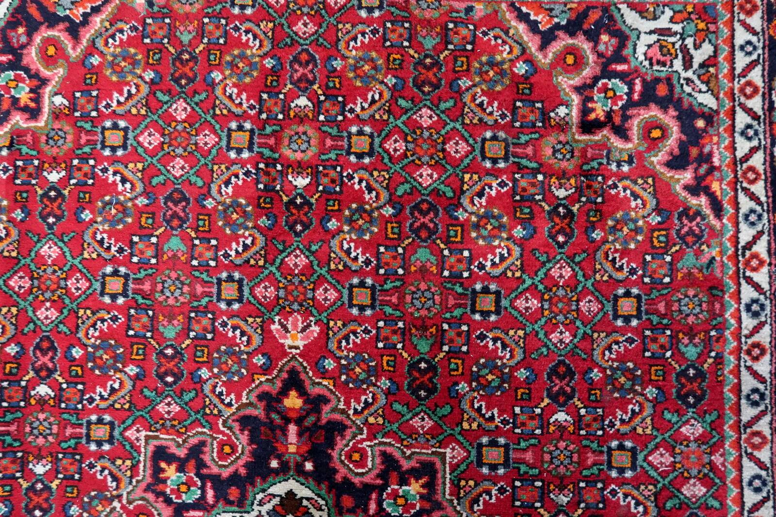 Handmade vintage Persian Malayer rug 167cm x 219cm, 1960s