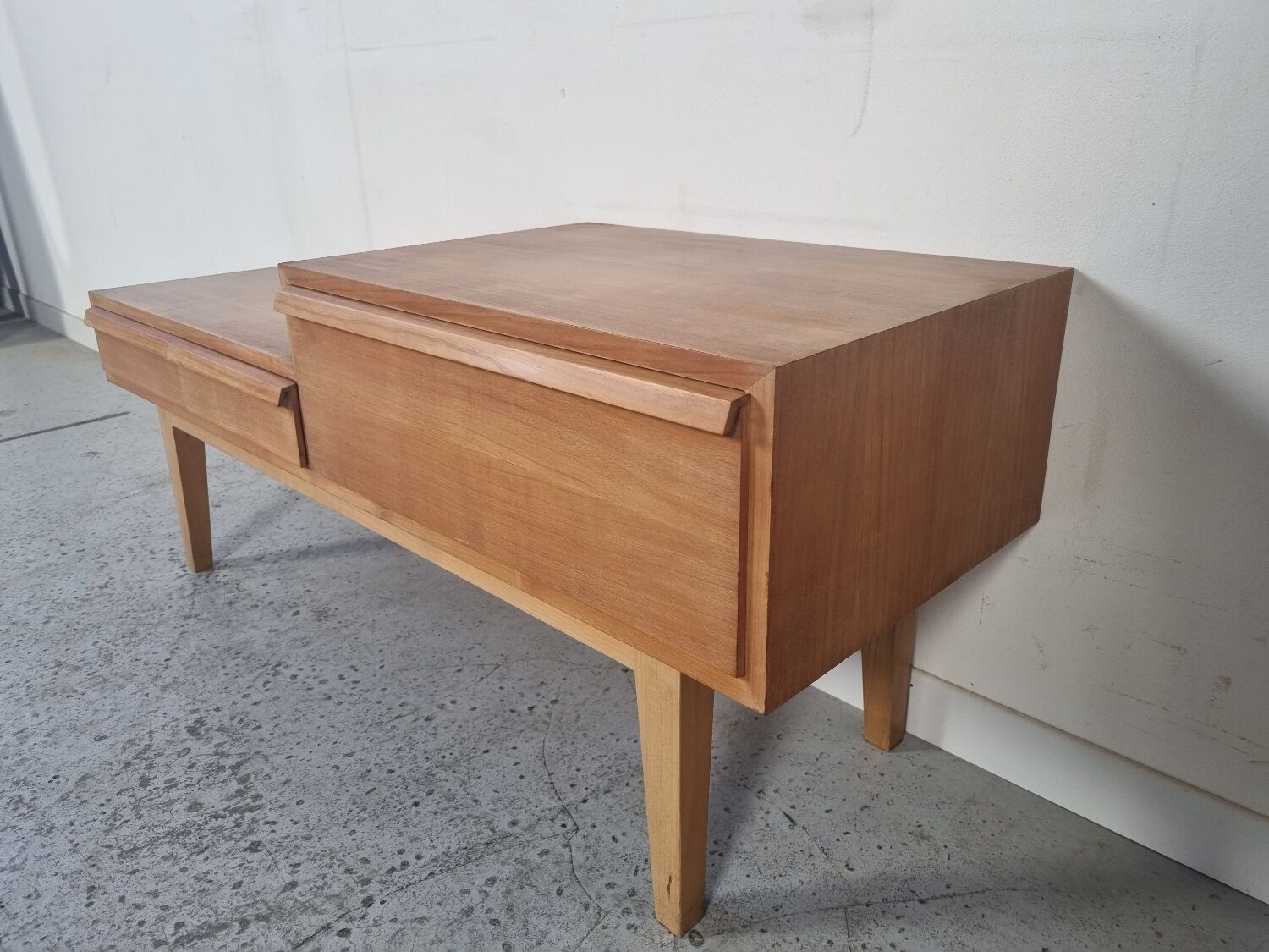 Meuble d'appoint scandinave, années 60