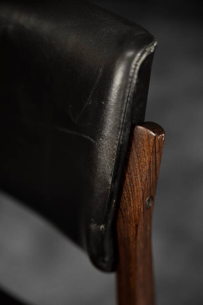 Modern vintage Scandinavian chairs in rosewood and black leather from the mid-century by Bramin, set of 3.