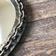 Miroir chaine brutaliste en fer battu 1960 h55cm