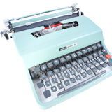 Olivetti Lettera 32 typewriter