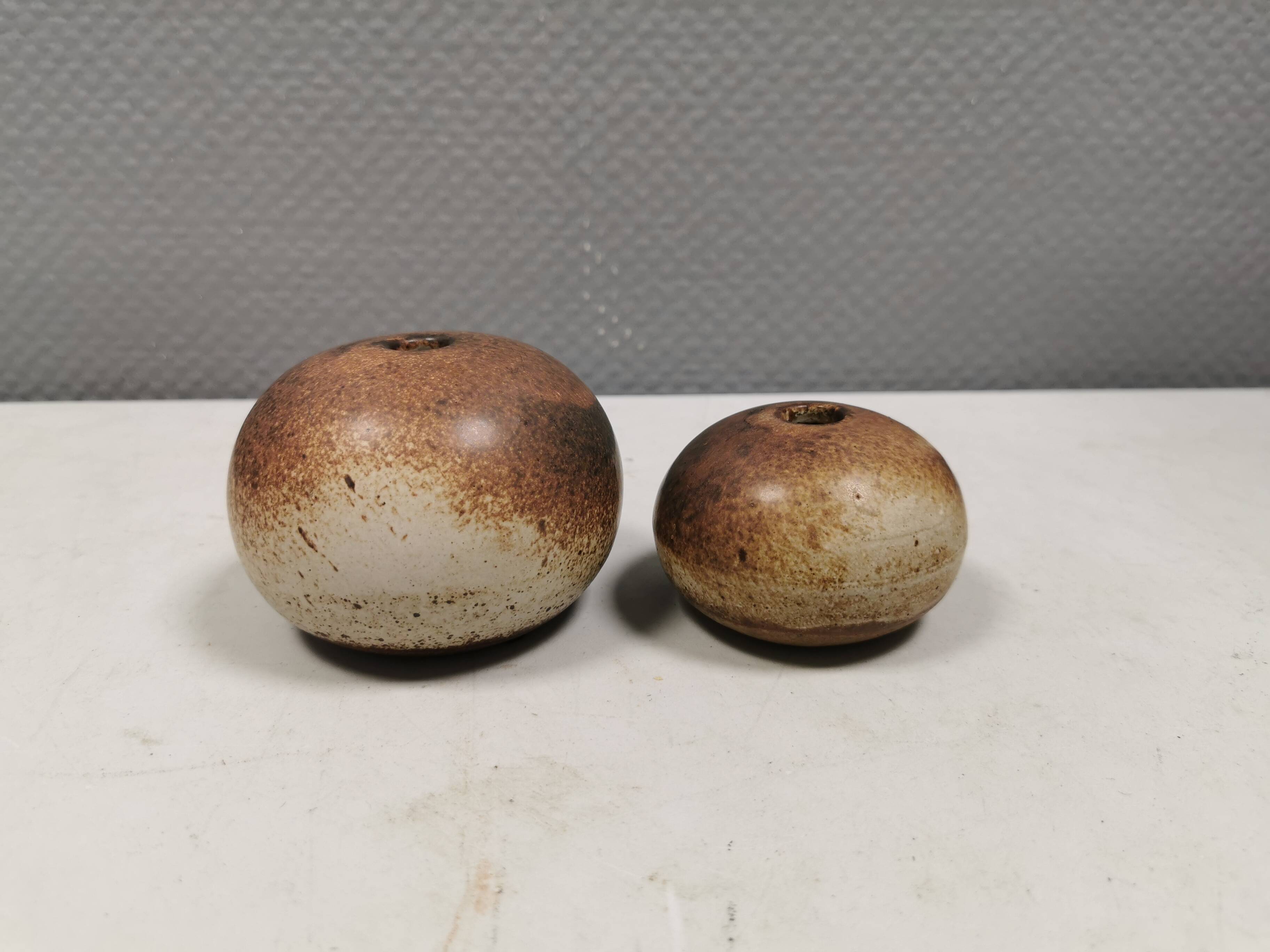 Two small round vases by Aage Wurtz Denmark 1970-80s.