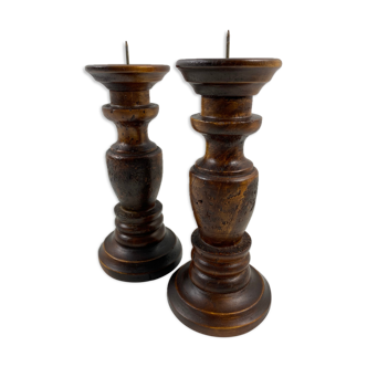 2 wooden candlesticks on 20cm feet