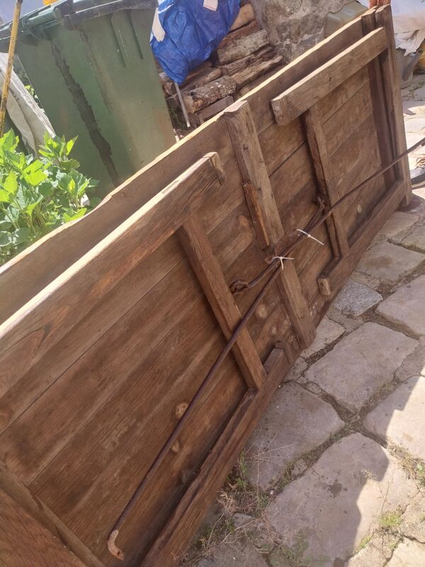 Table en bois pliante de guingette