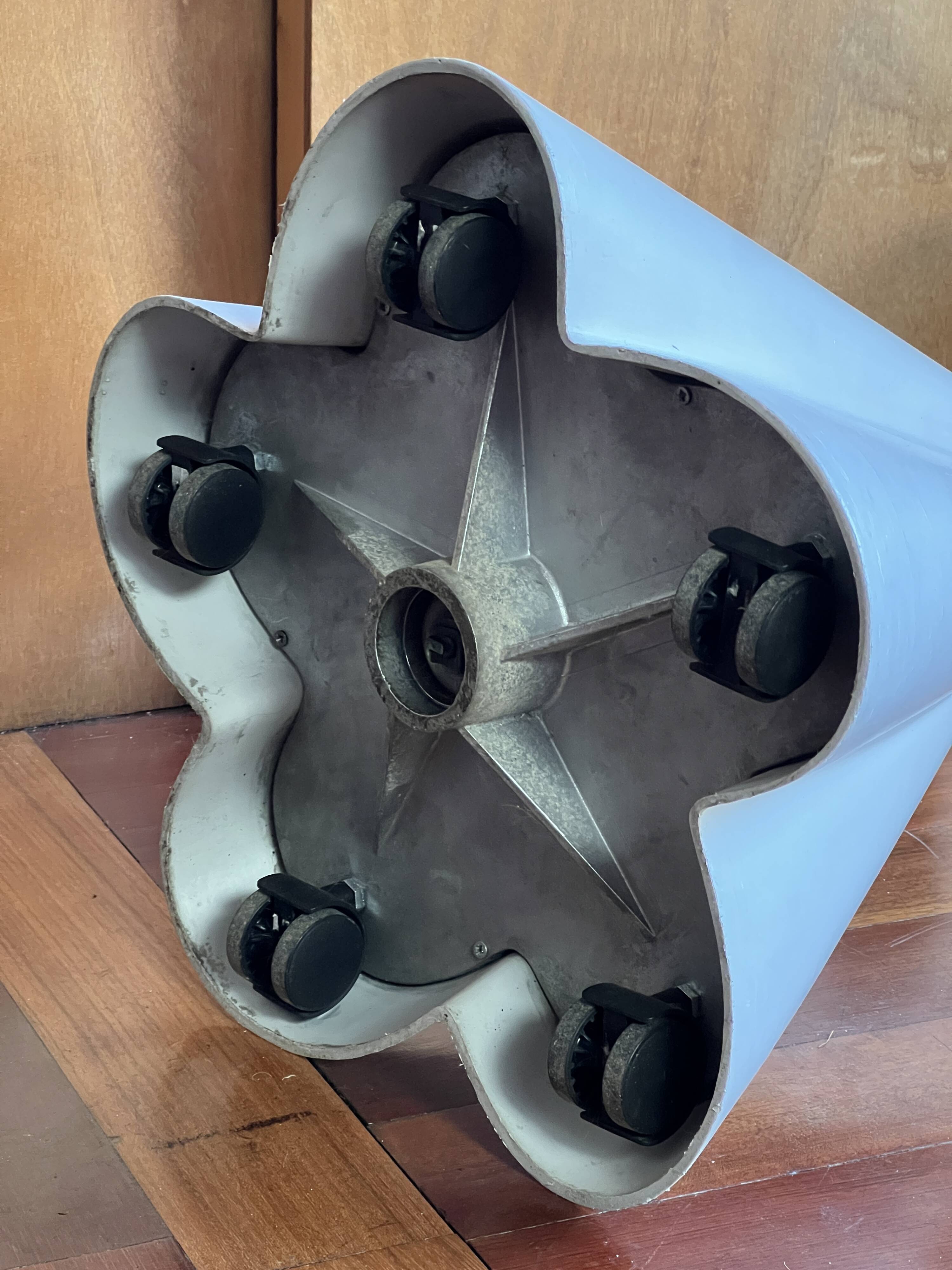 Indispensabili swivel stool by Philippe Starck