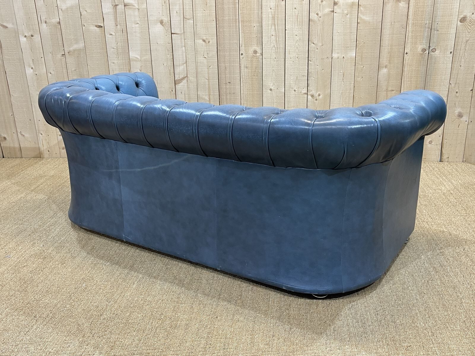 English Chesterfield 3-seater sofa in blue leather from the 1980s