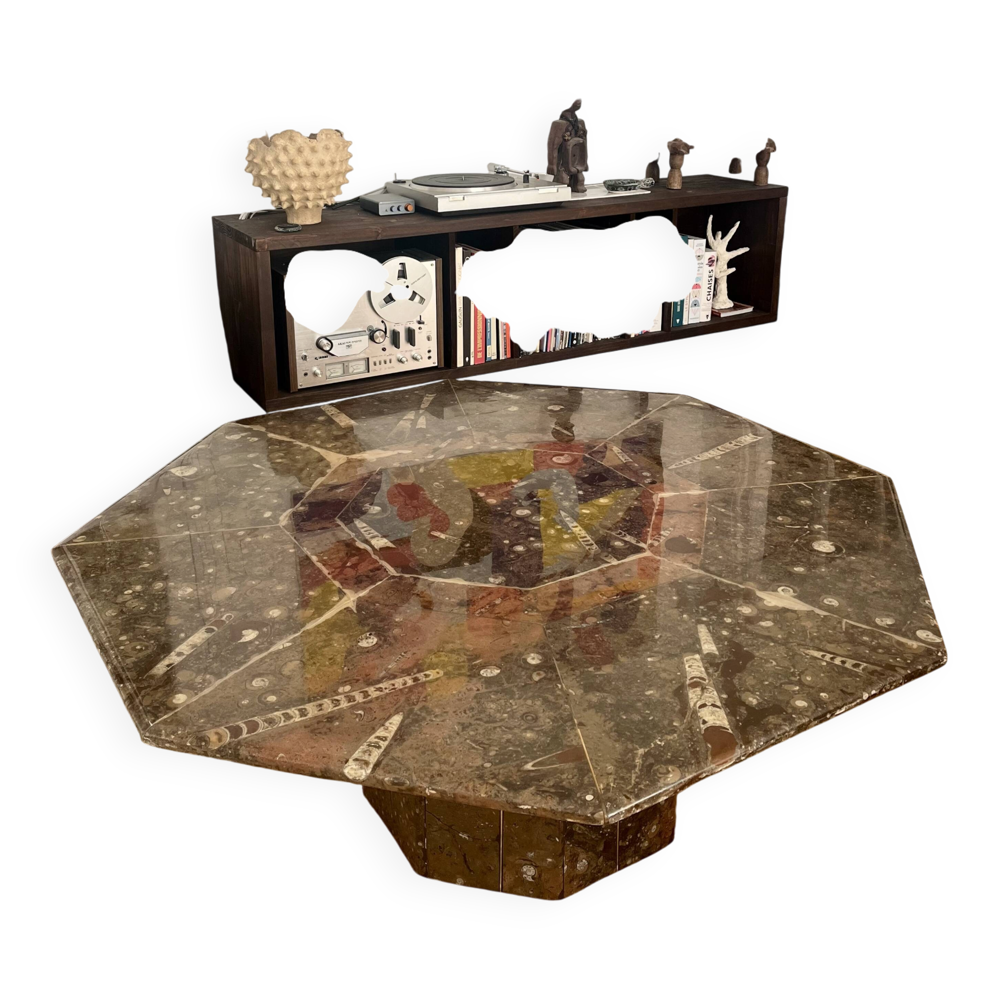 Large coffee table in fossilised marble from the 1970s.